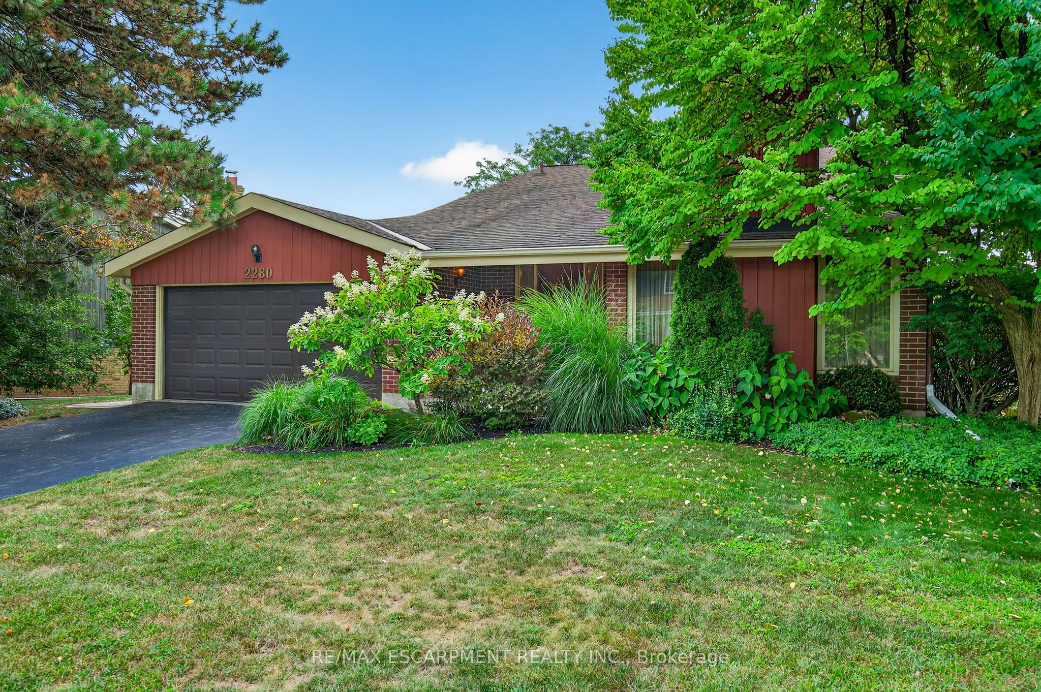 2280 Mans Field Dr Property Photo 1