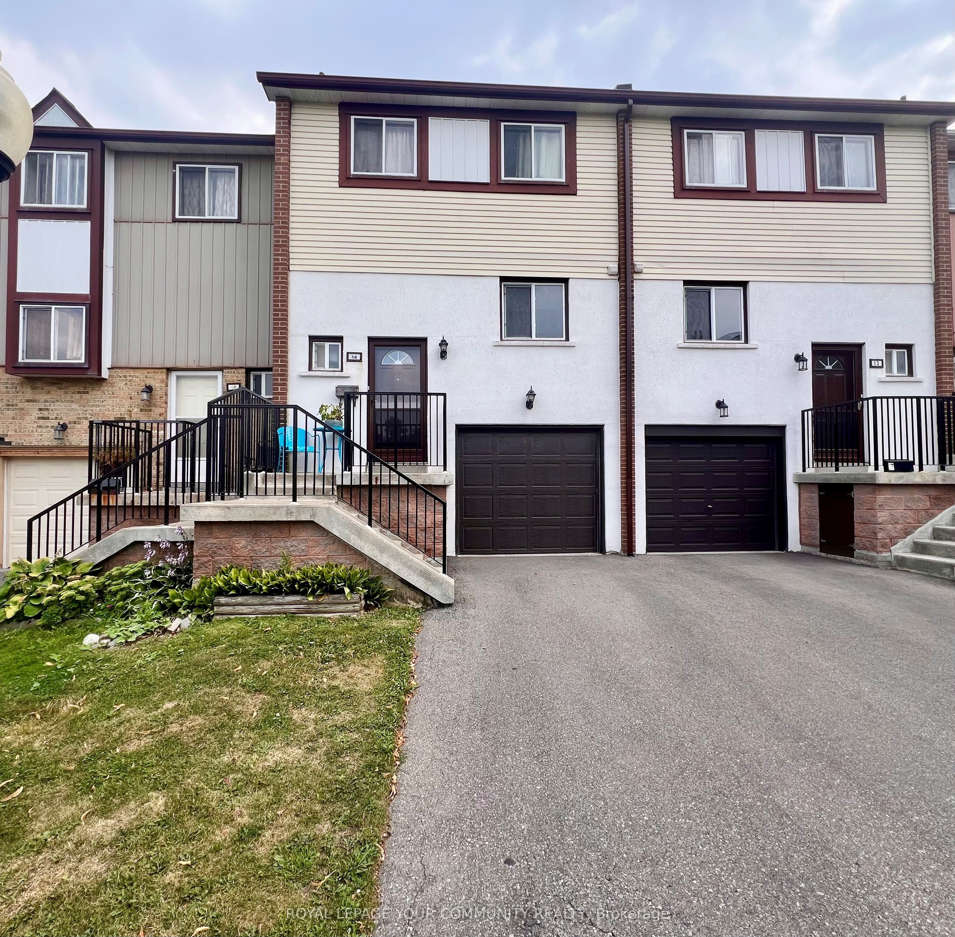 14 Moregate Cres Property Photo 1