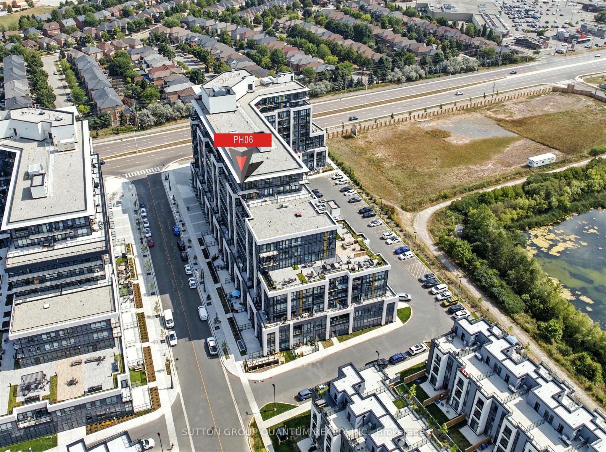 405 Dundas Street W Ph06 Property Photo 2