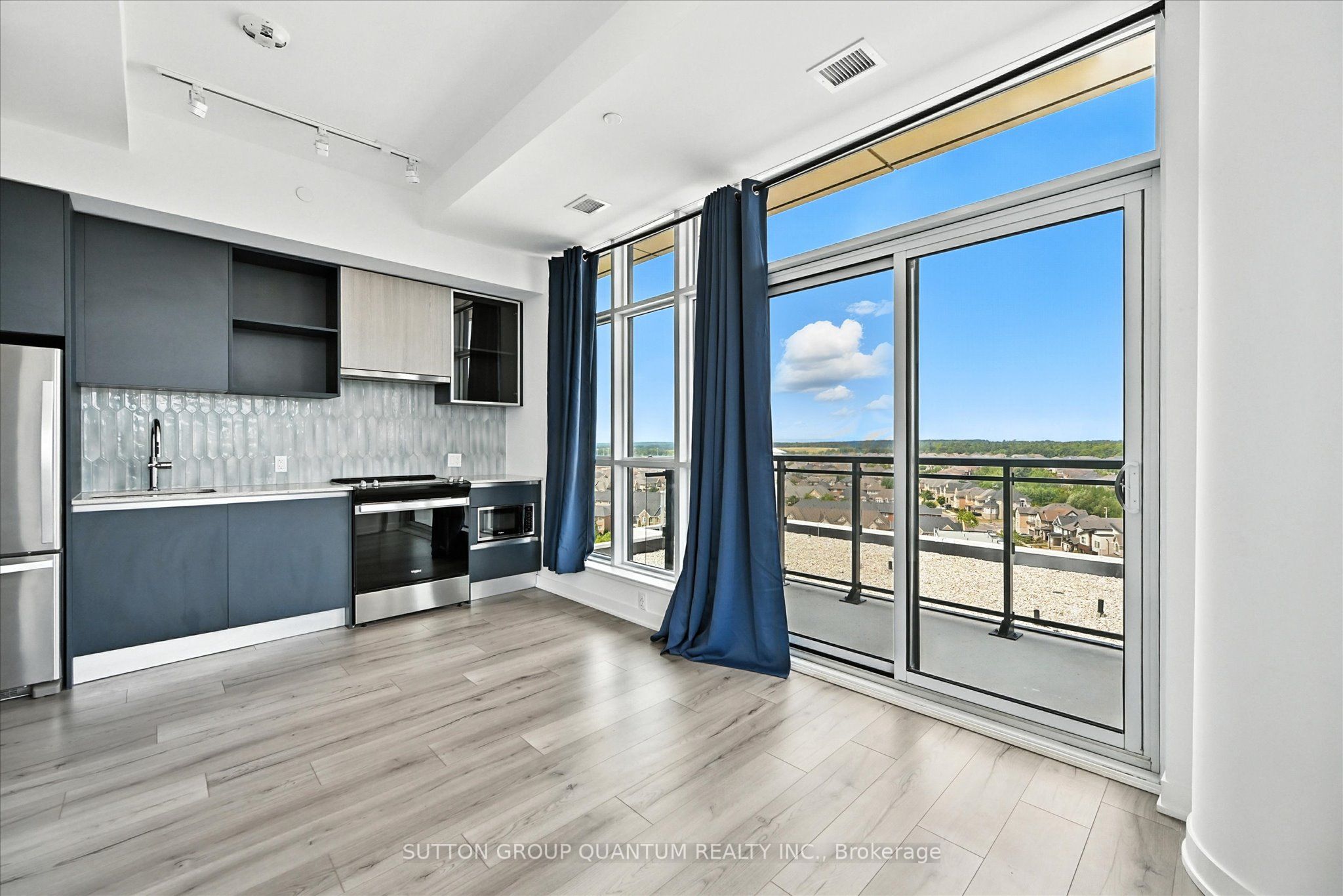 405 Dundas Street W Ph06 Property Photo 10