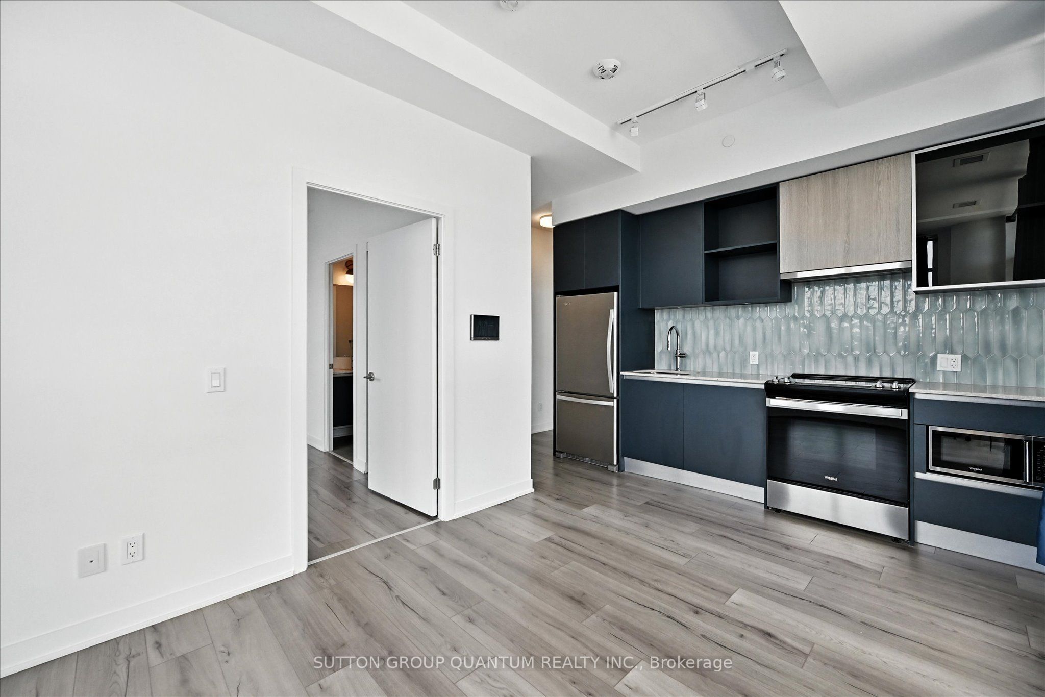 405 Dundas Street W Ph06 Property Photo 14