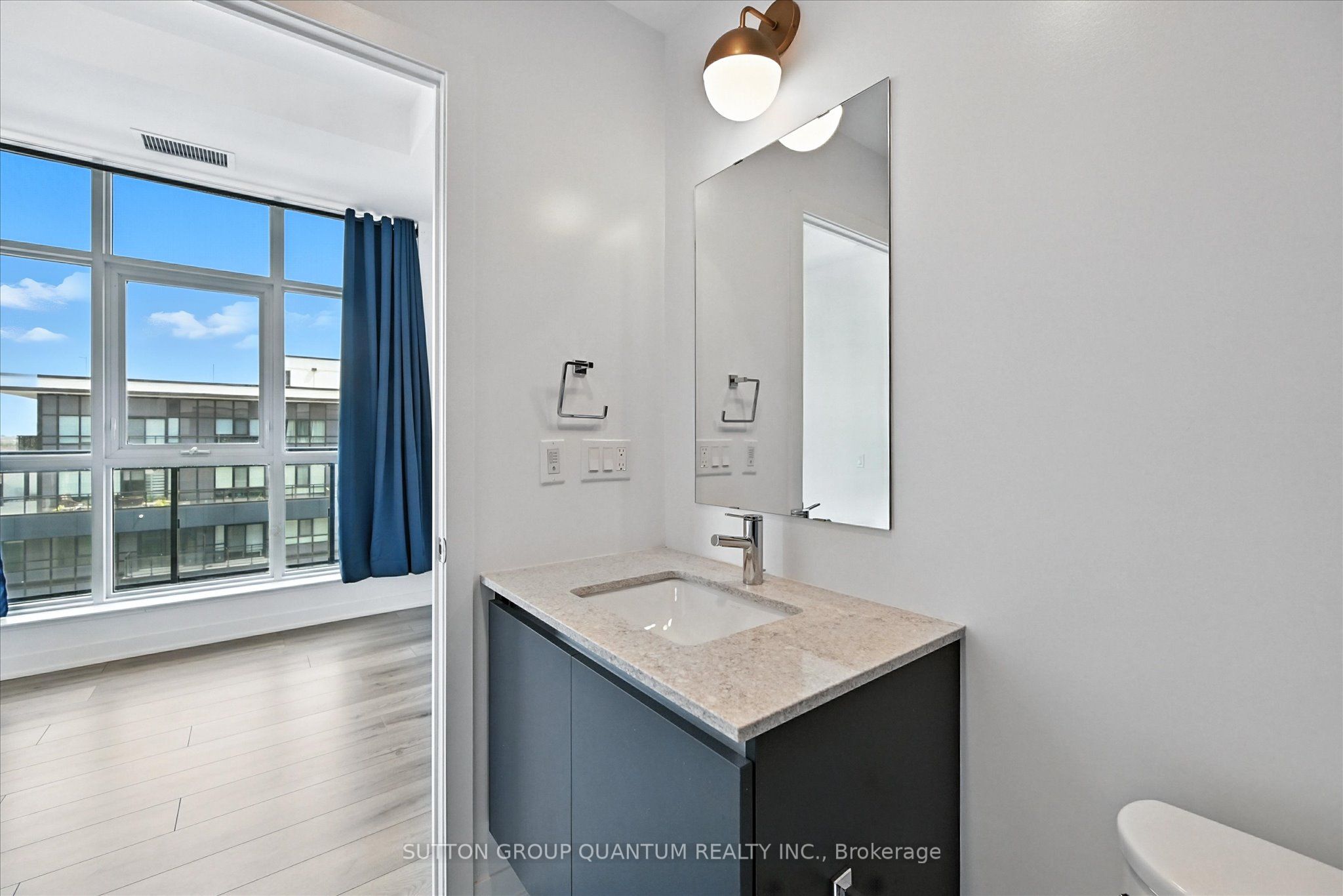 405 Dundas Street W Ph06 Property Photo 20