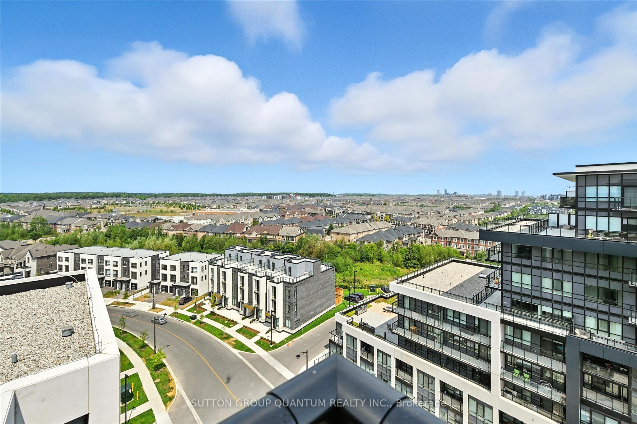 405 Dundas Street W Ph06 Property Photo 27