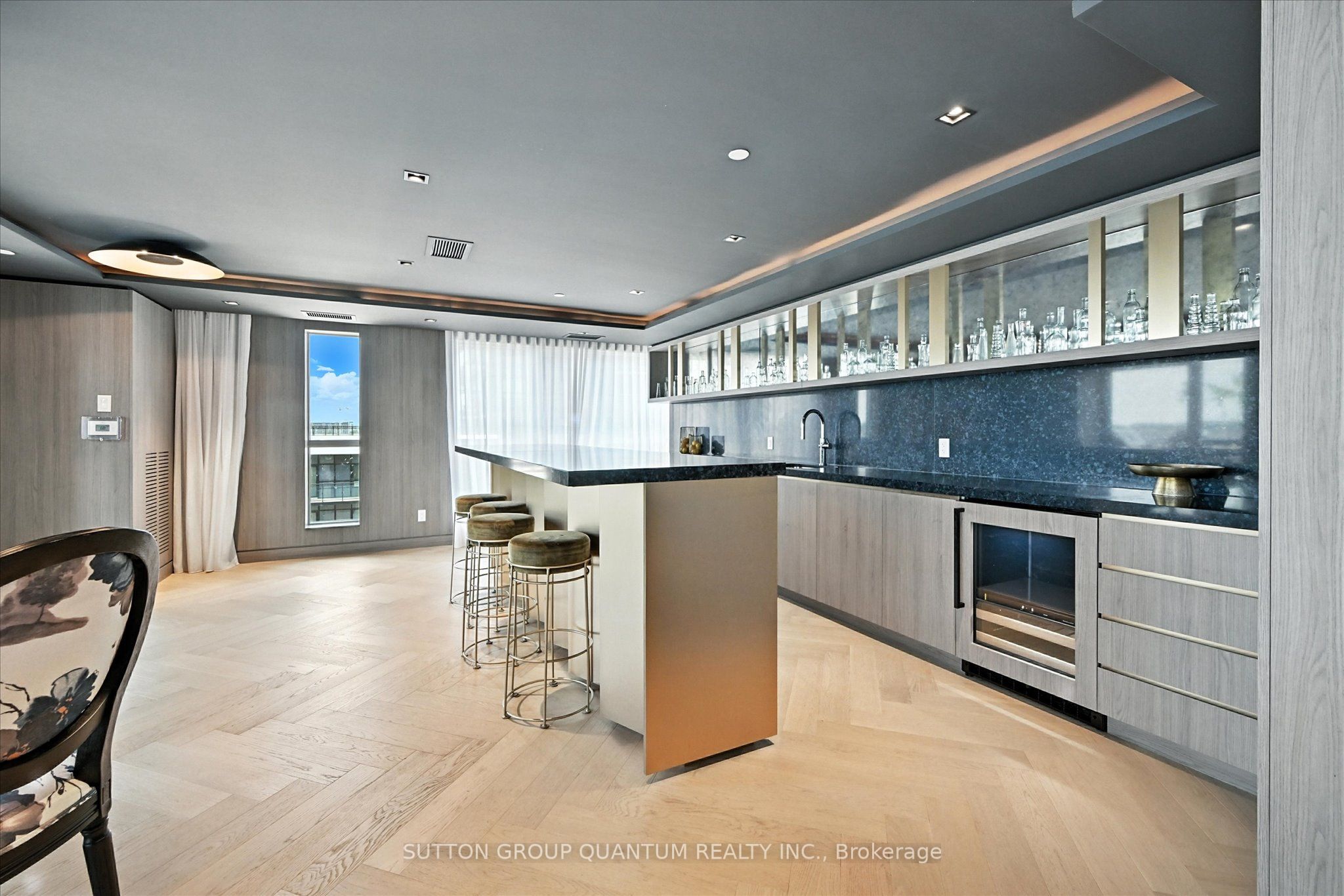 405 Dundas Street W Ph06 Property Photo 34