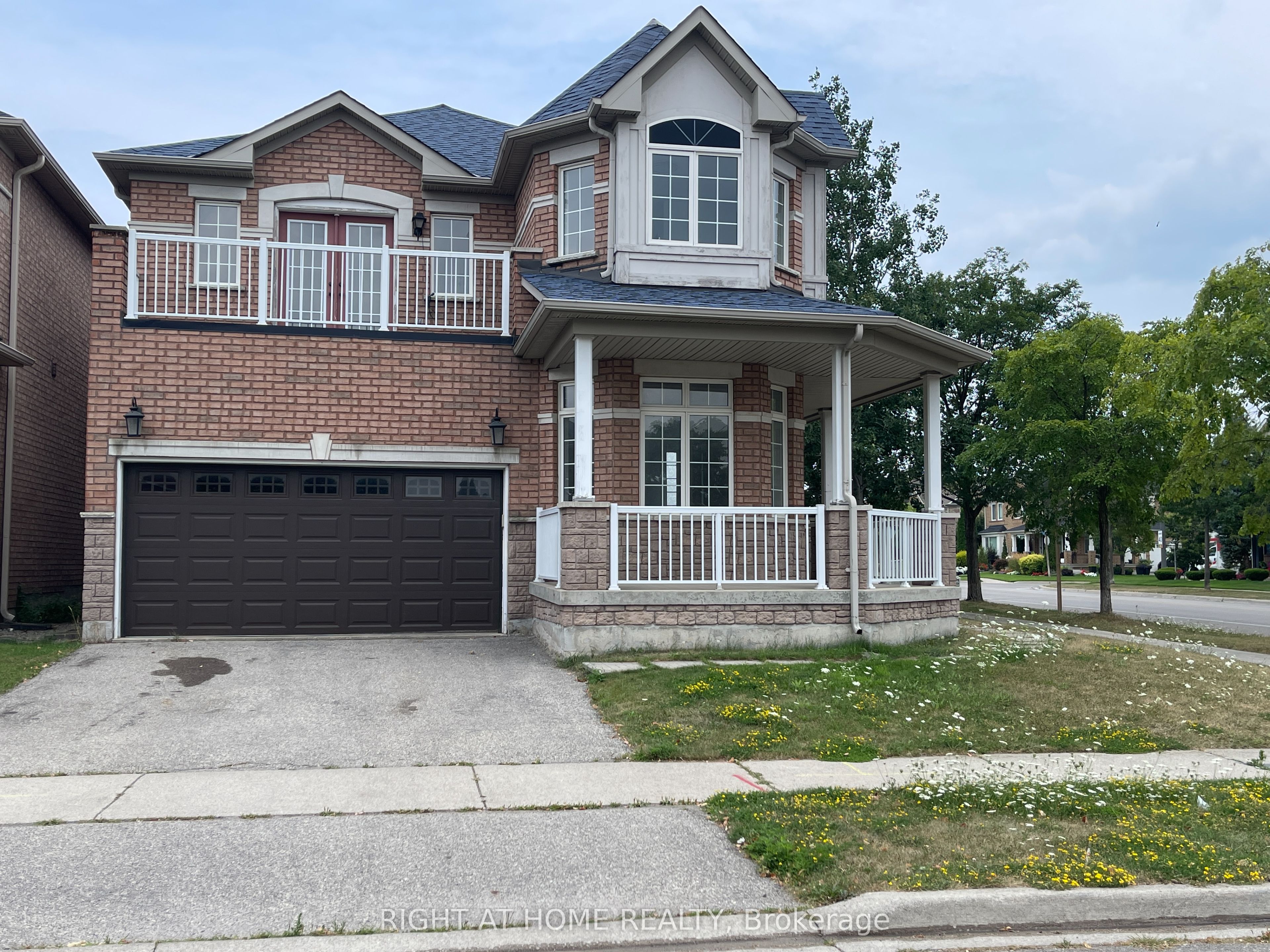 5761 Churchill Meadows Blvd Property Photo 1