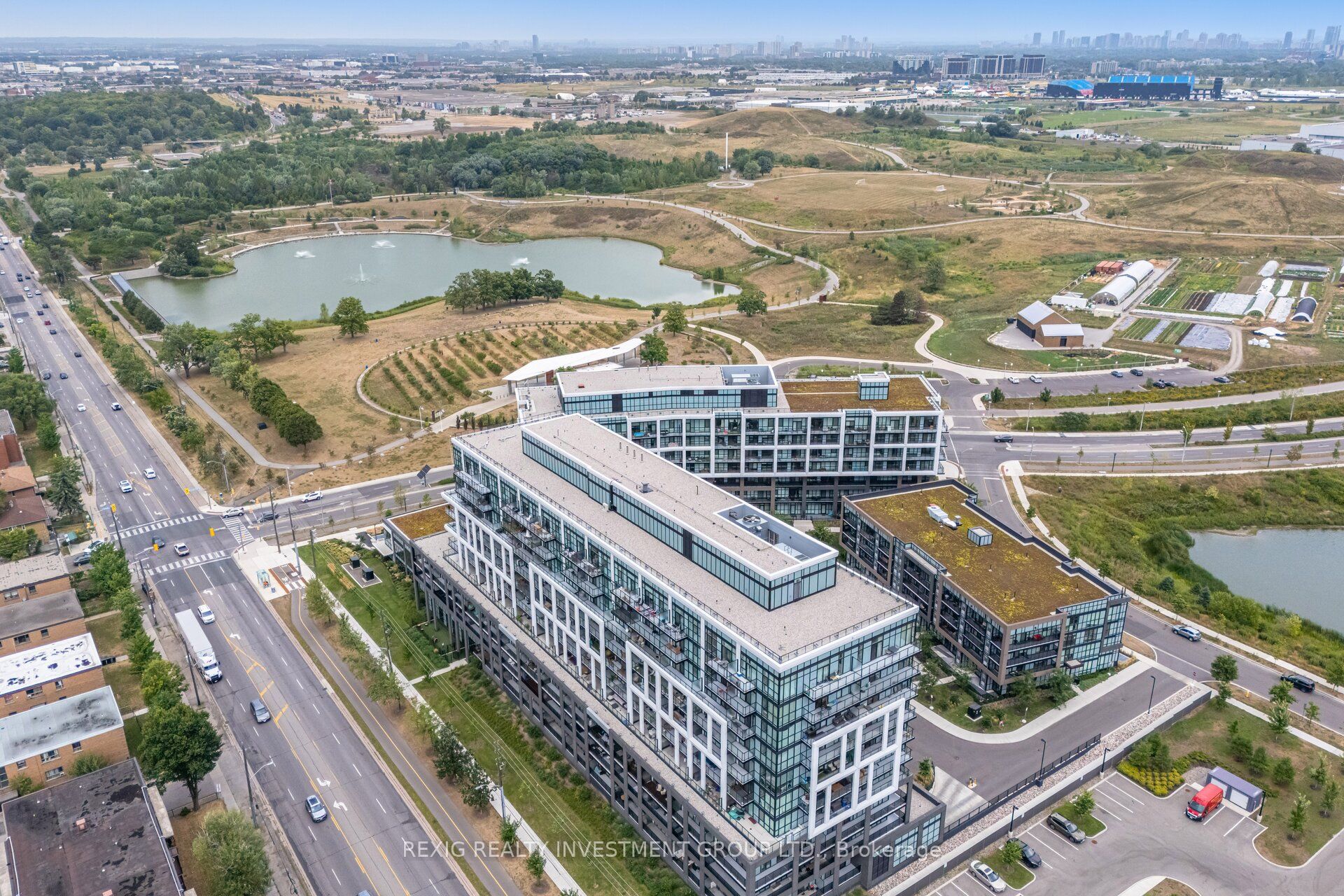 50 George Butchart Drive 723 Property Photo 2