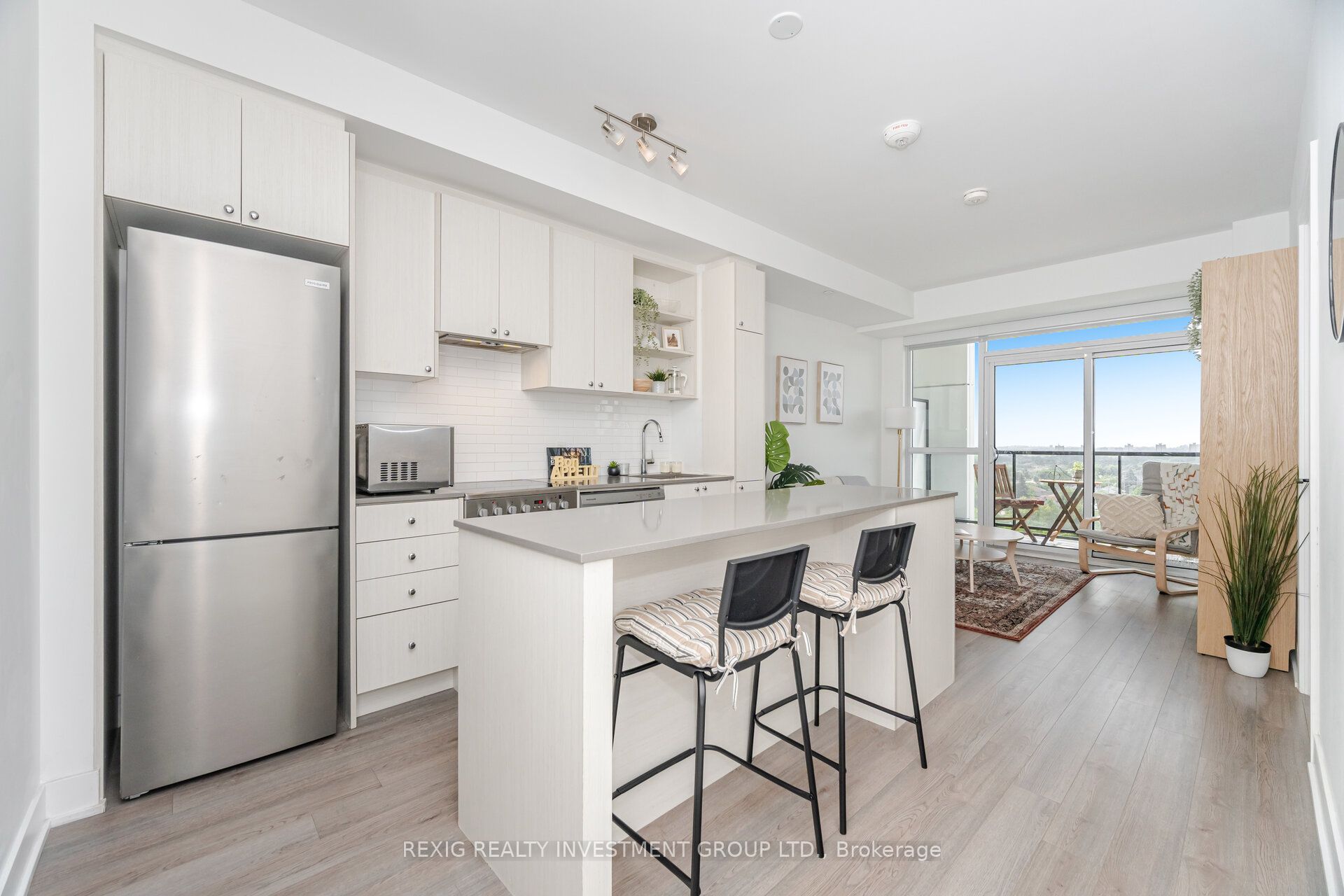 50 George Butchart Drive 723 Property Photo 5