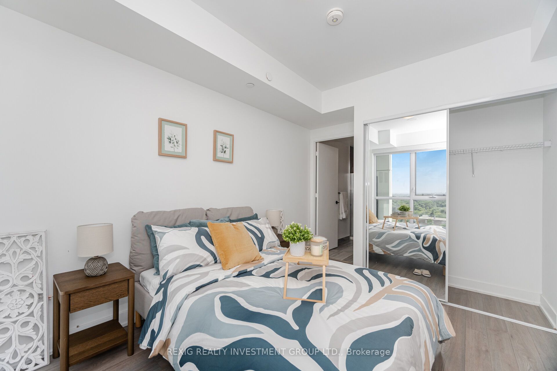 50 George Butchart Drive 723 Property Photo 14