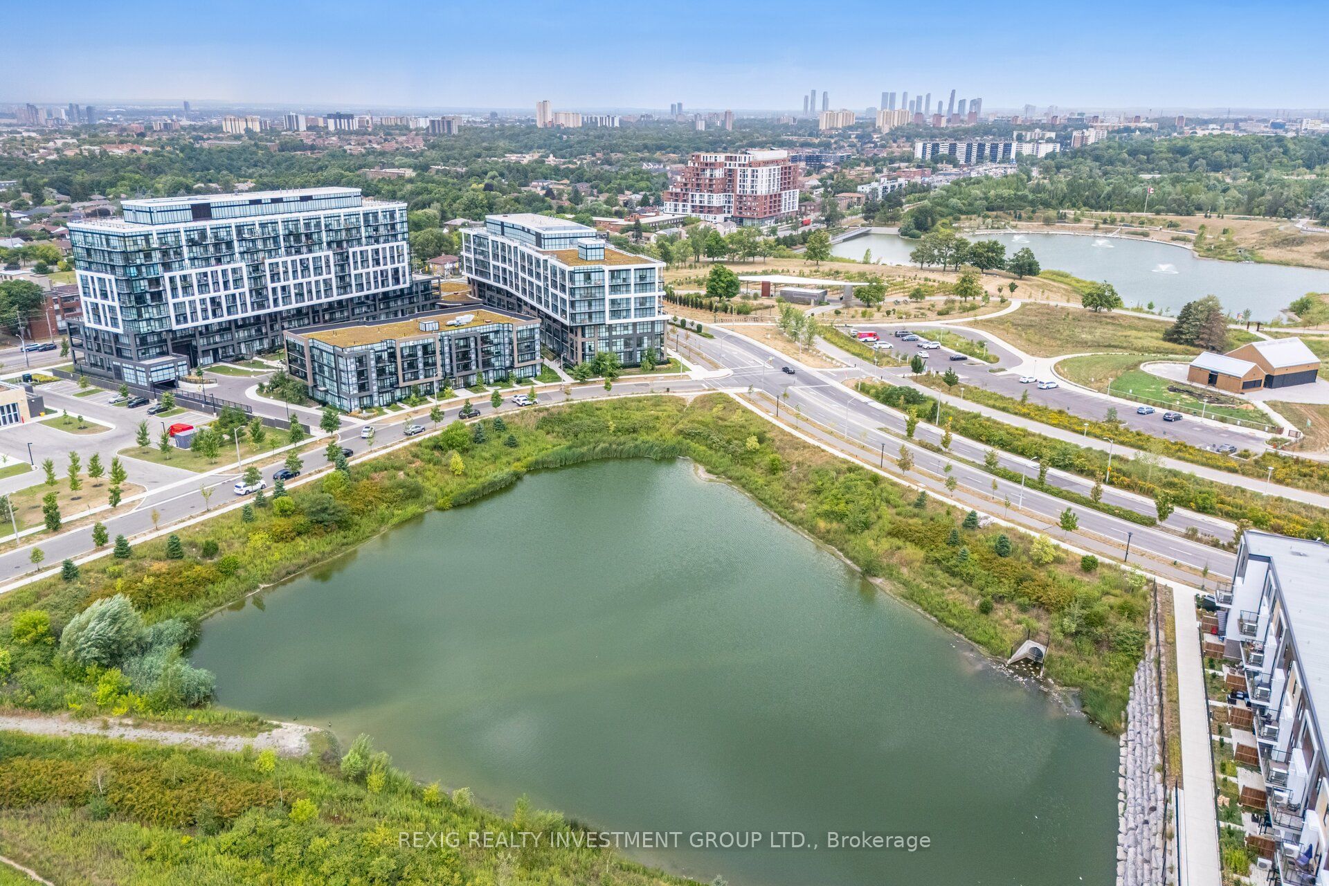 50 George Butchart Drive 723 Property Photo 27