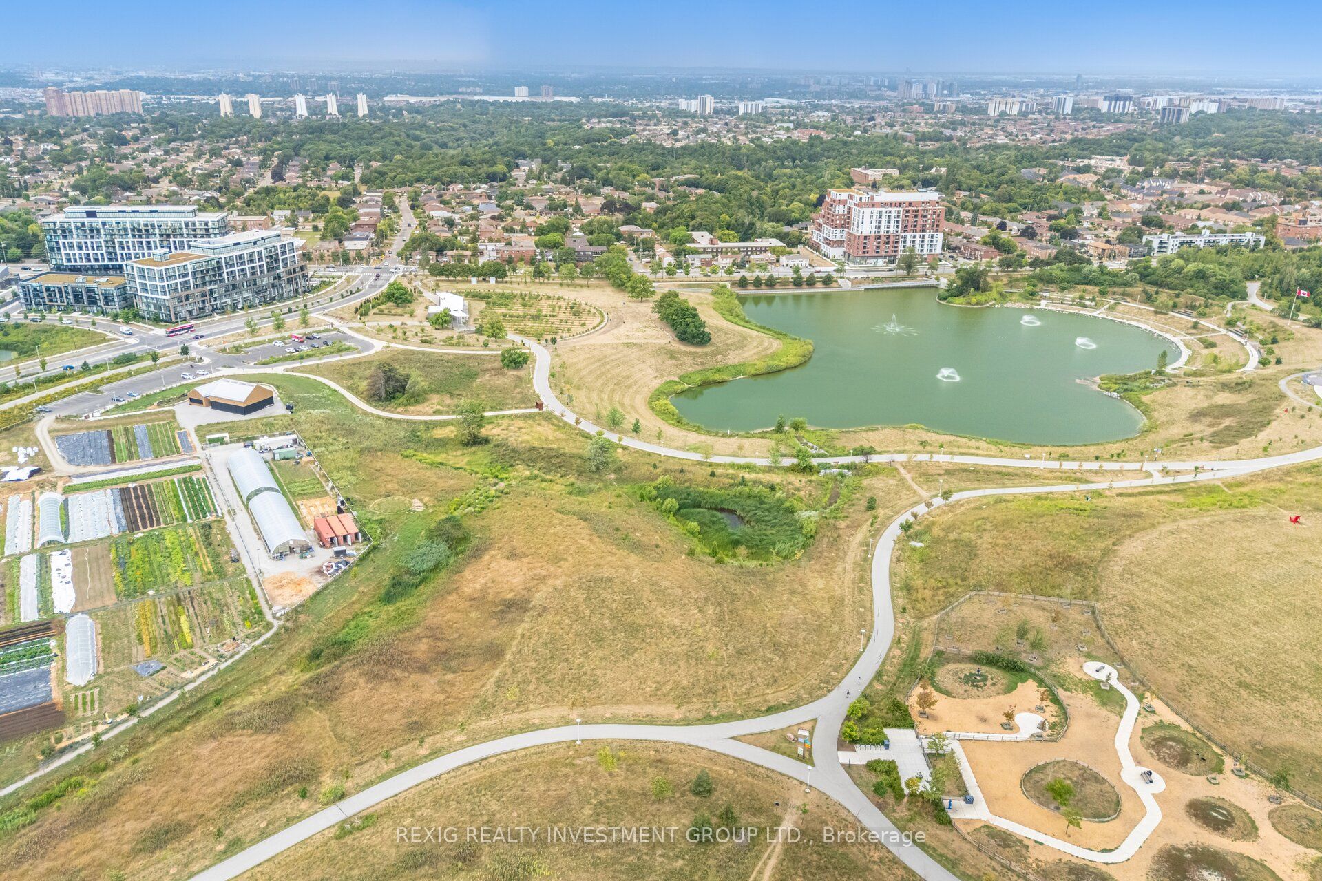 50 George Butchart Drive 723 Property Photo 30