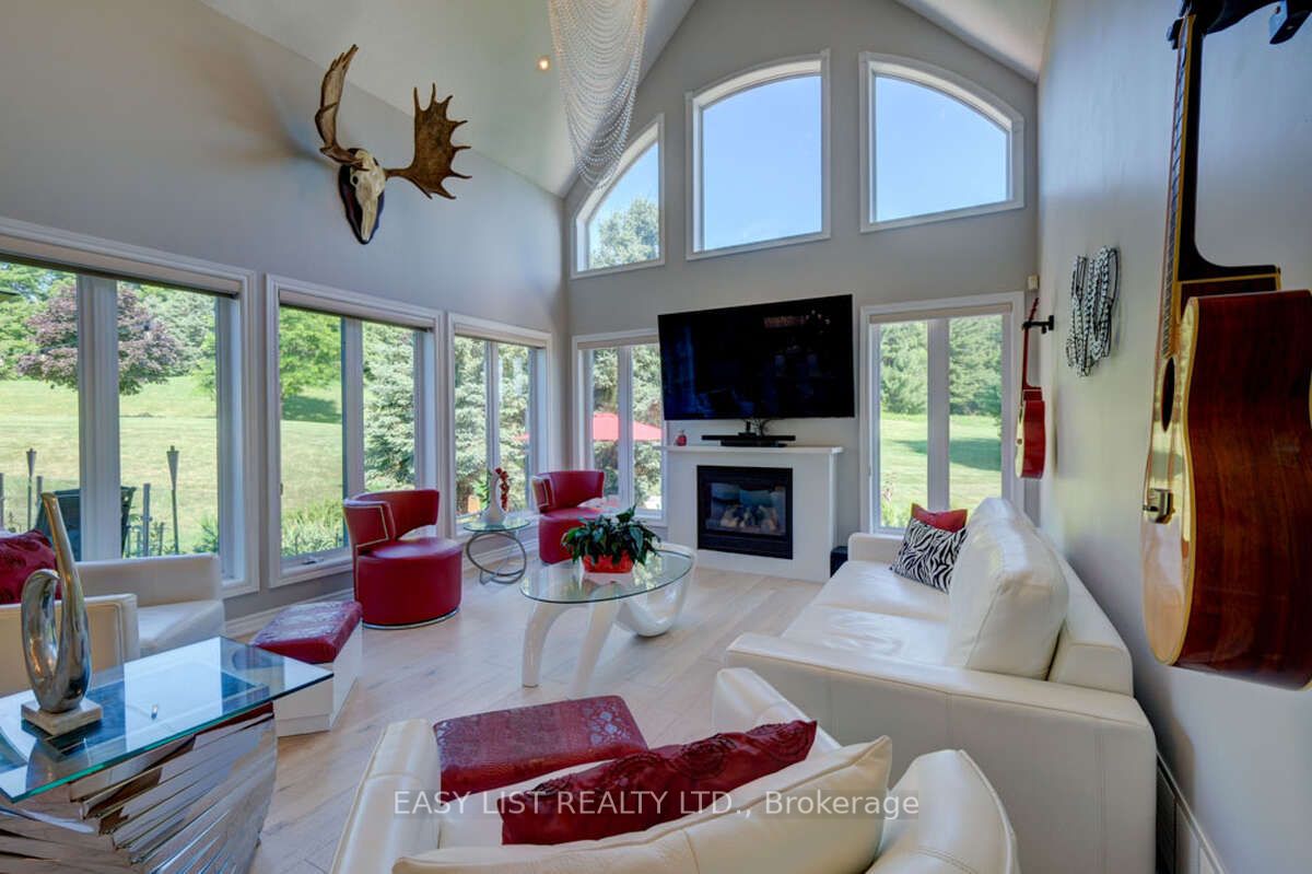 10 Zimmerman Drive 5 Property Photo 1