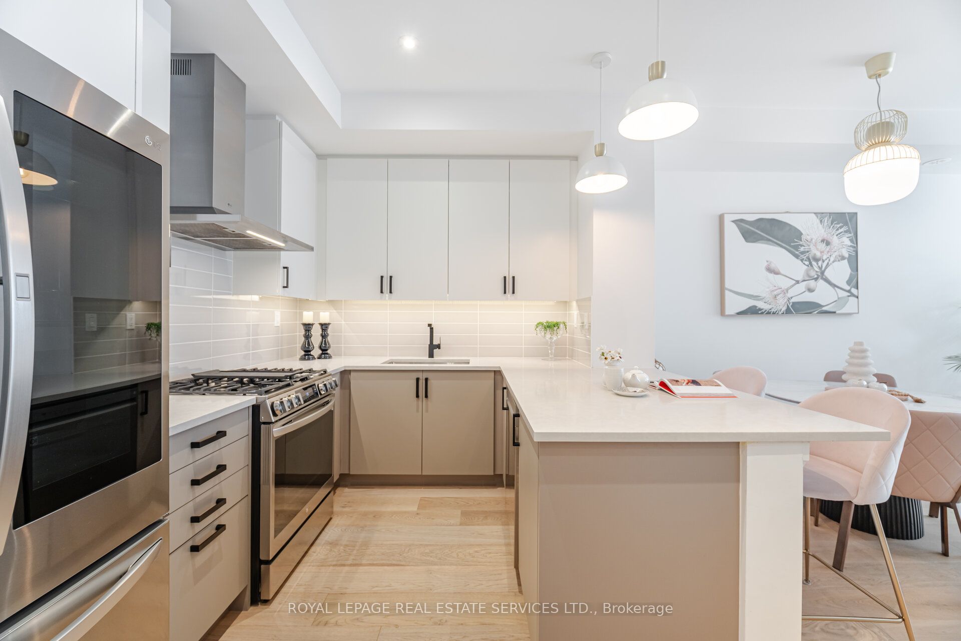 15 Lunar Crescent 78 Property Photo 6