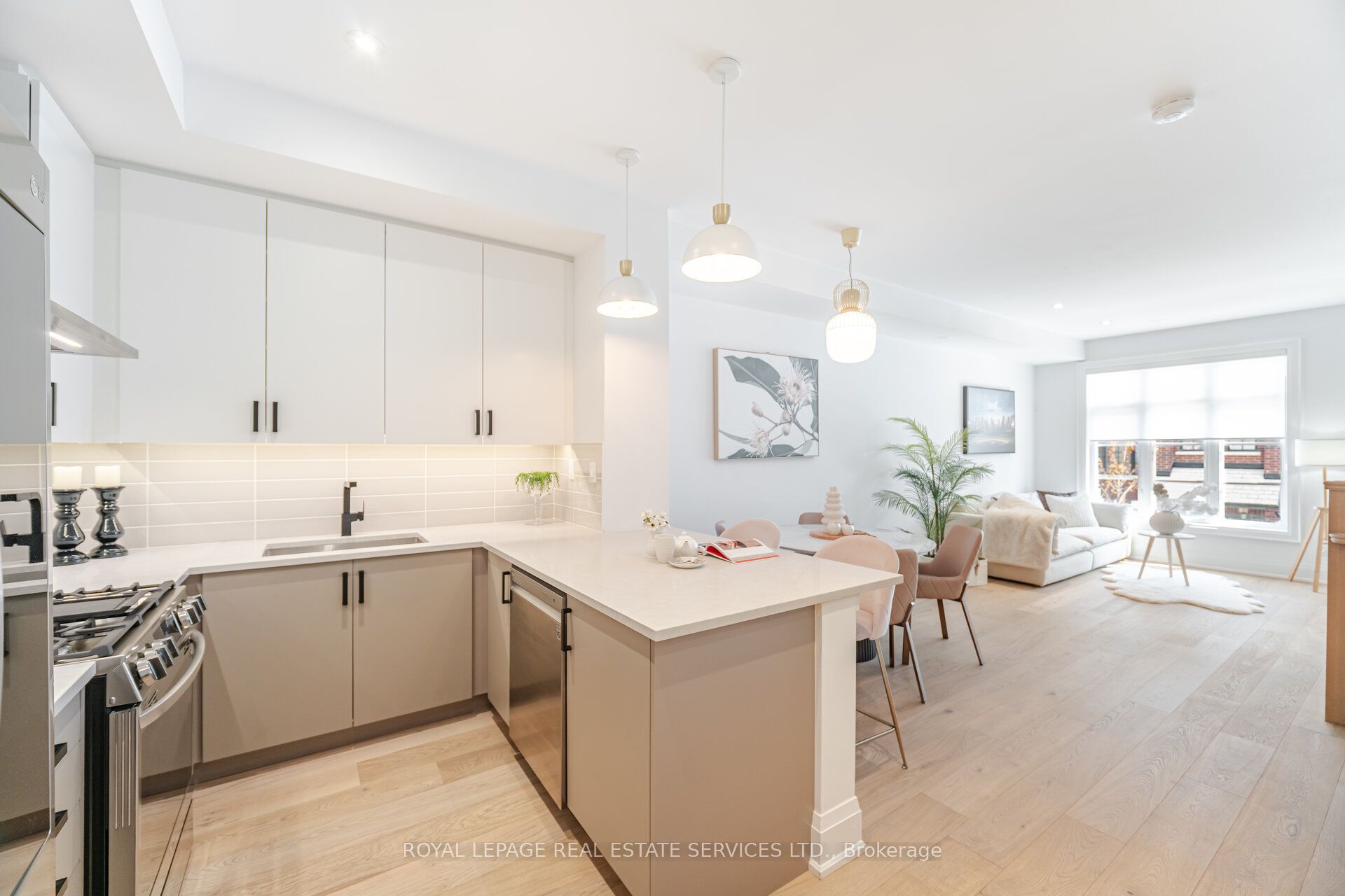 15 Lunar Crescent 78 Property Photo 7