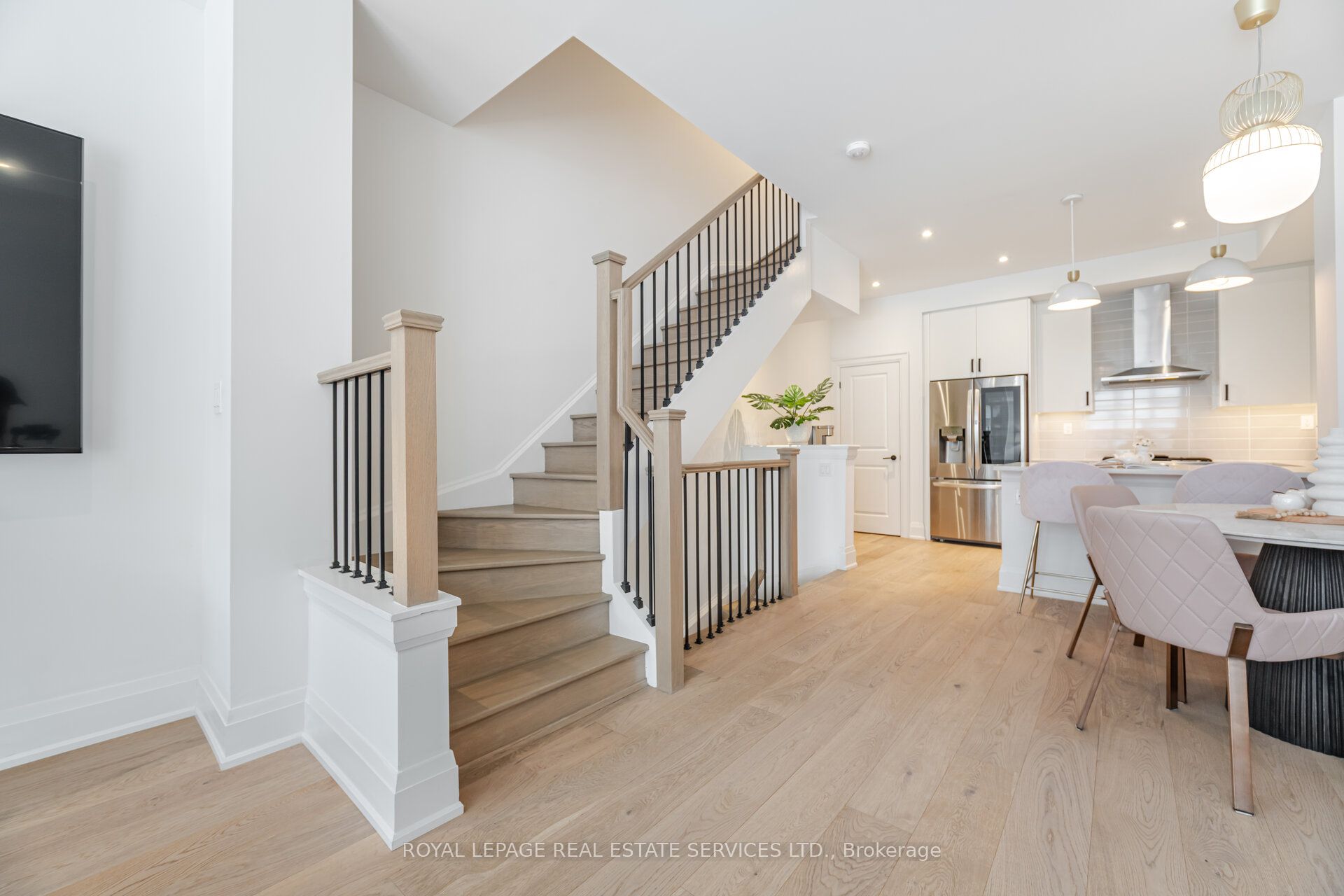 15 Lunar Crescent 78 Property Photo 14