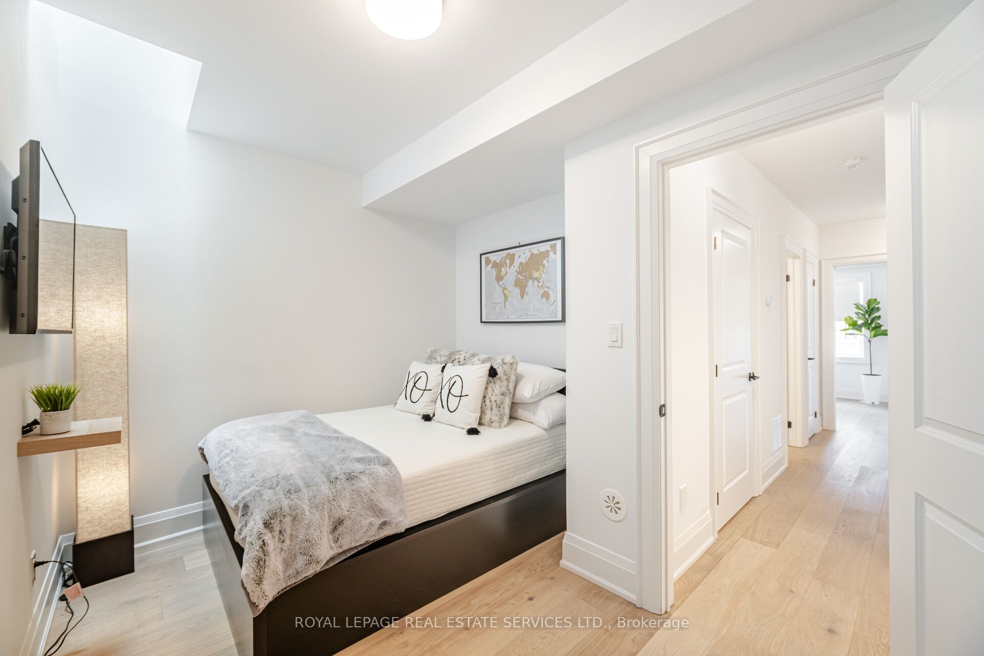 15 Lunar Crescent 78 Property Photo 16