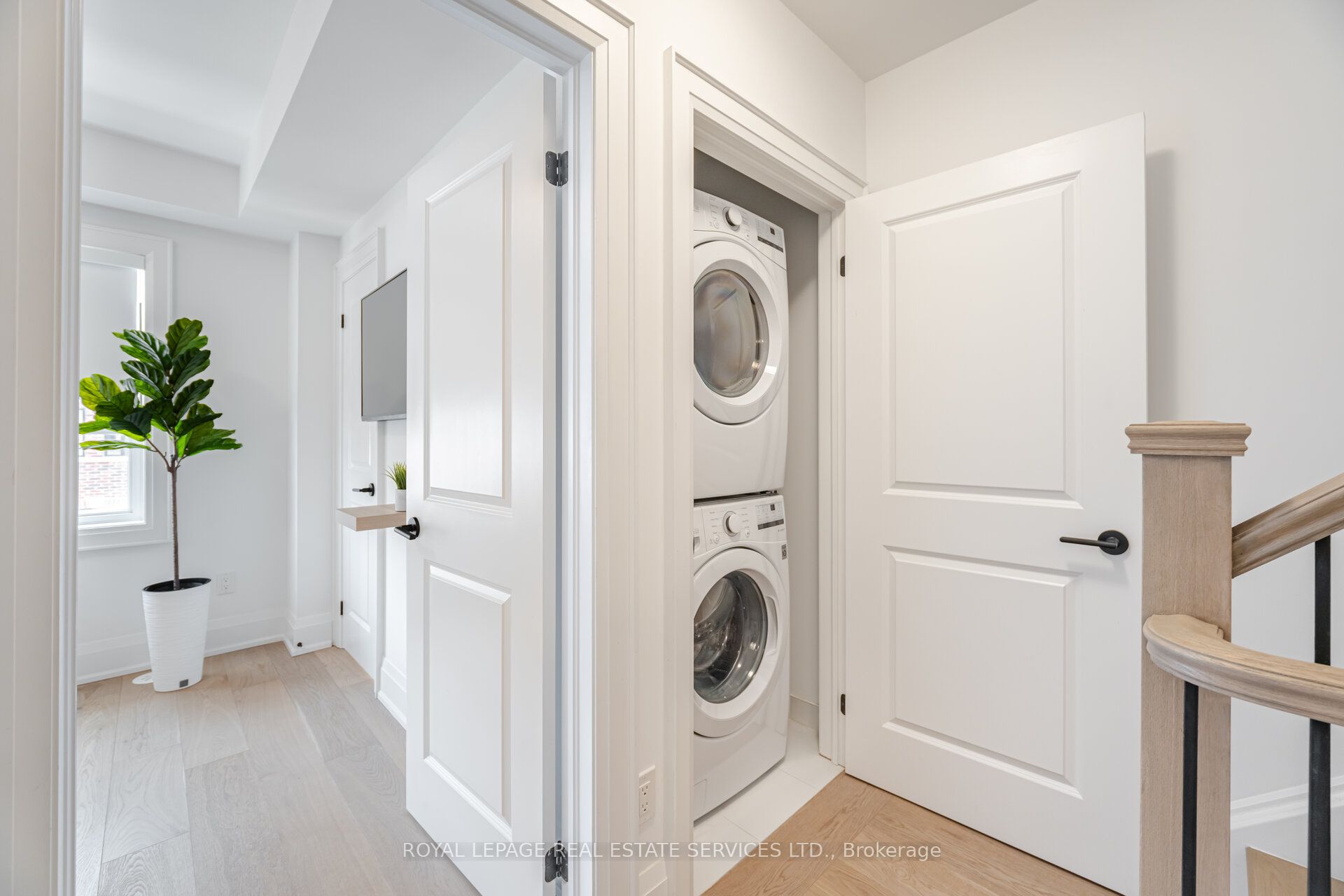 15 Lunar Crescent 78 Property Photo 21