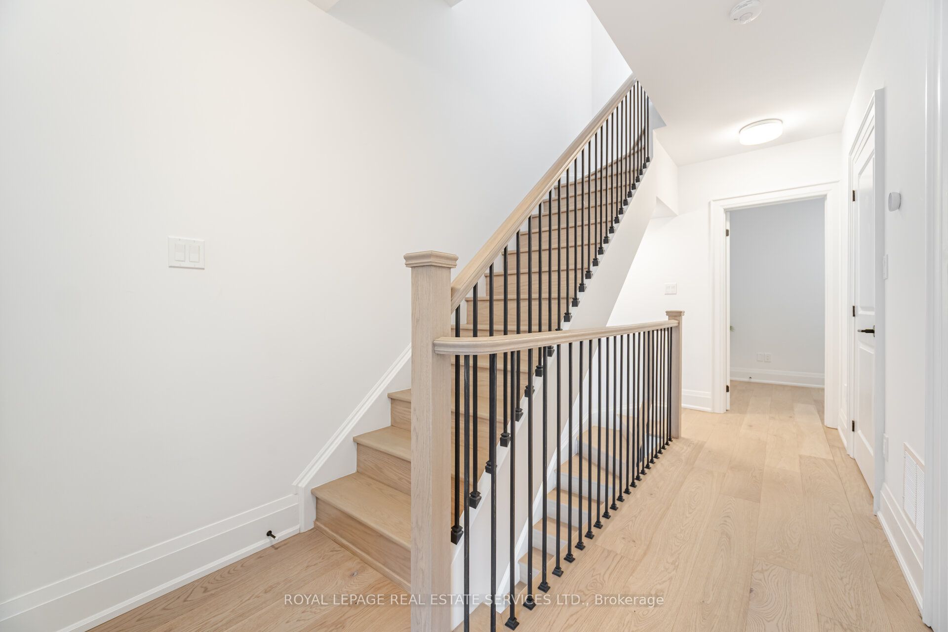 15 Lunar Crescent 78 Property Photo 22