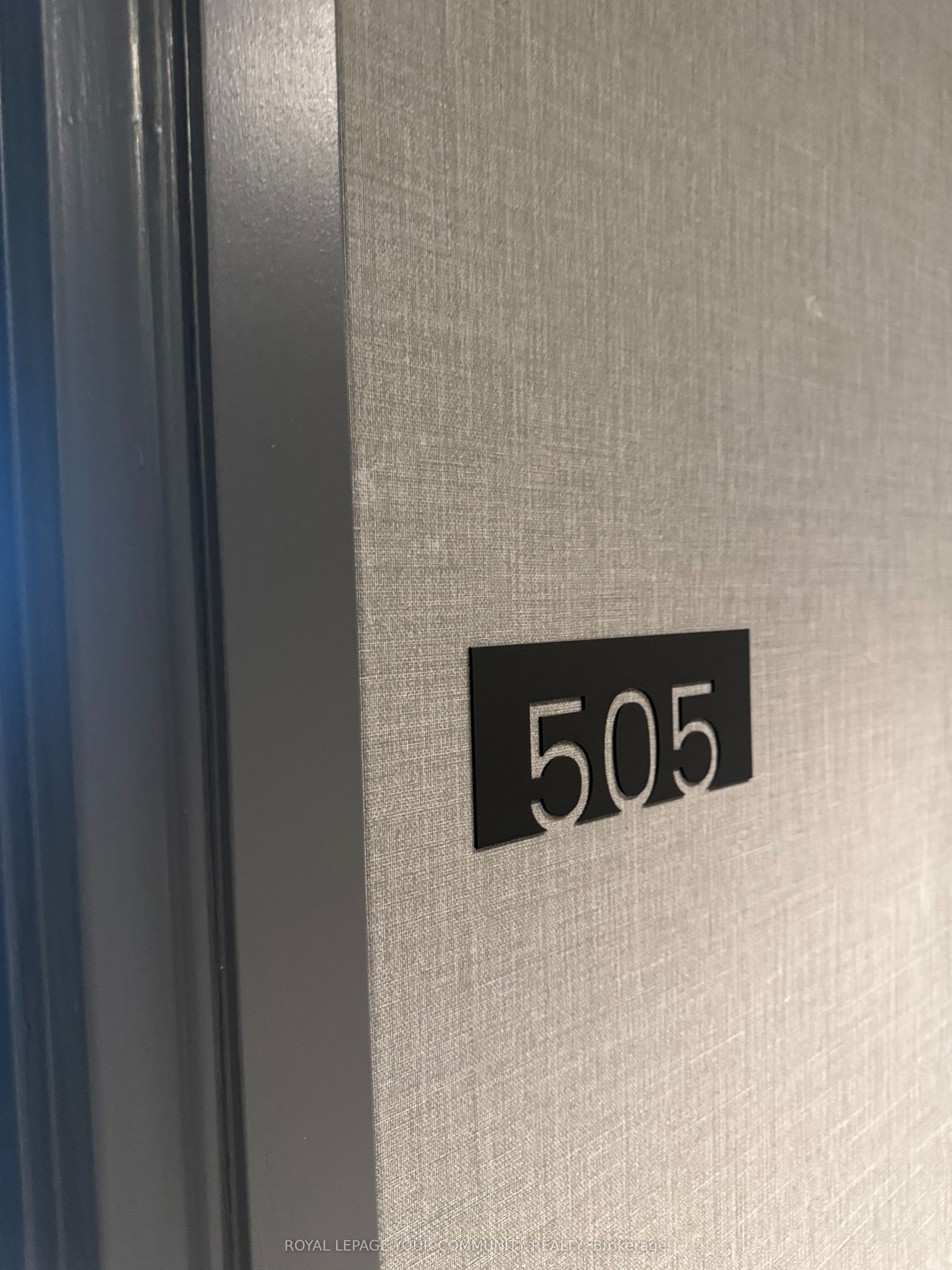 135 Tyndall Avenue 0505 Property Photo 2