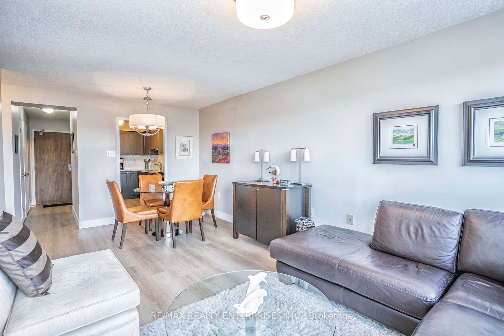 1110 Walden Circle 405 Property Photo 10