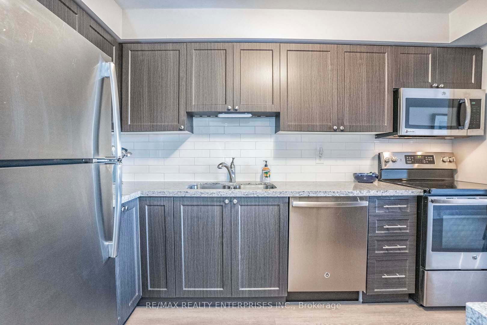 1110 Walden Circle 405 Property Photo 15