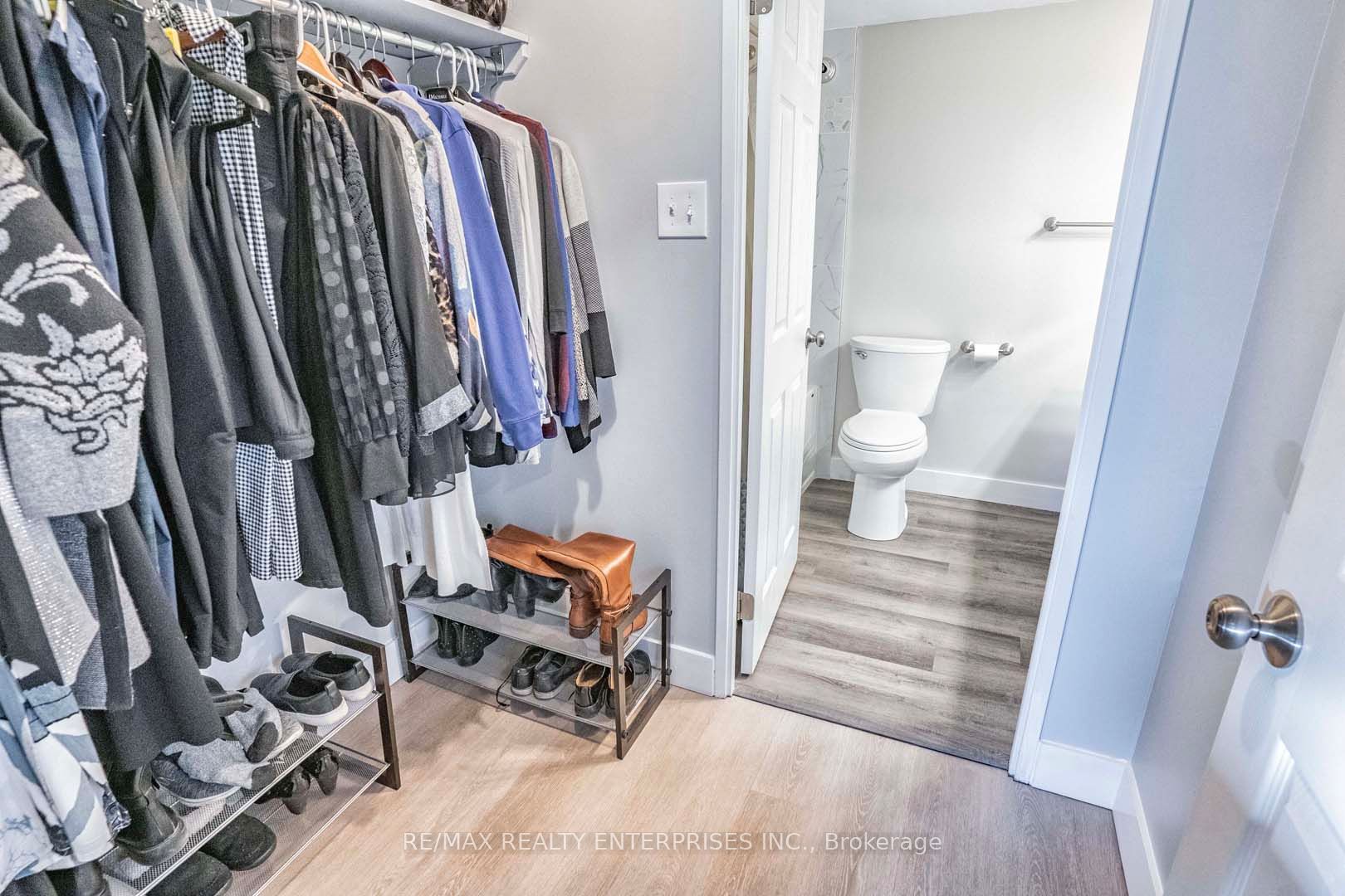 1110 Walden Circle 405 Property Photo 21