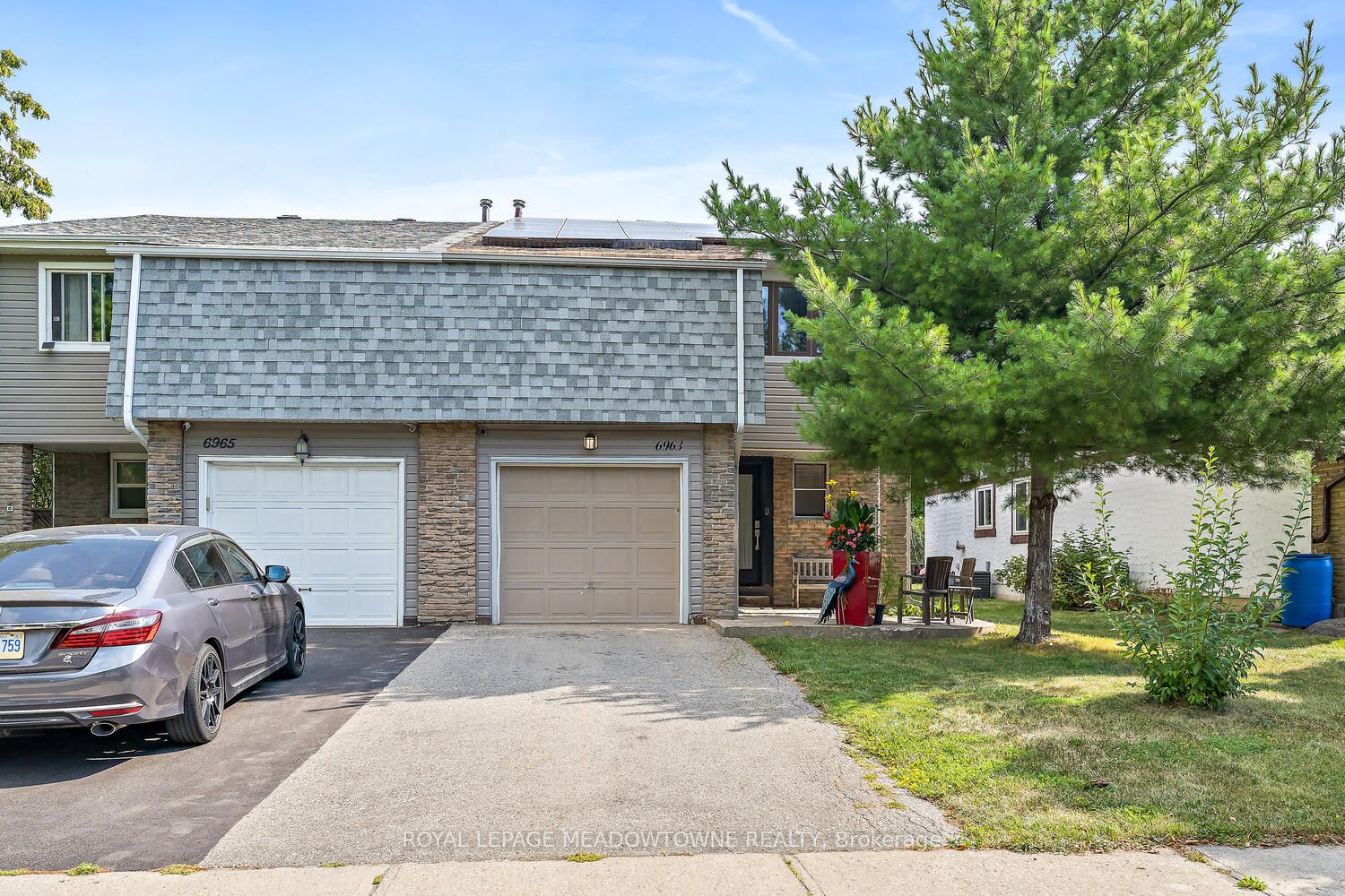 6963 Pamplona Mews Property Photo 1