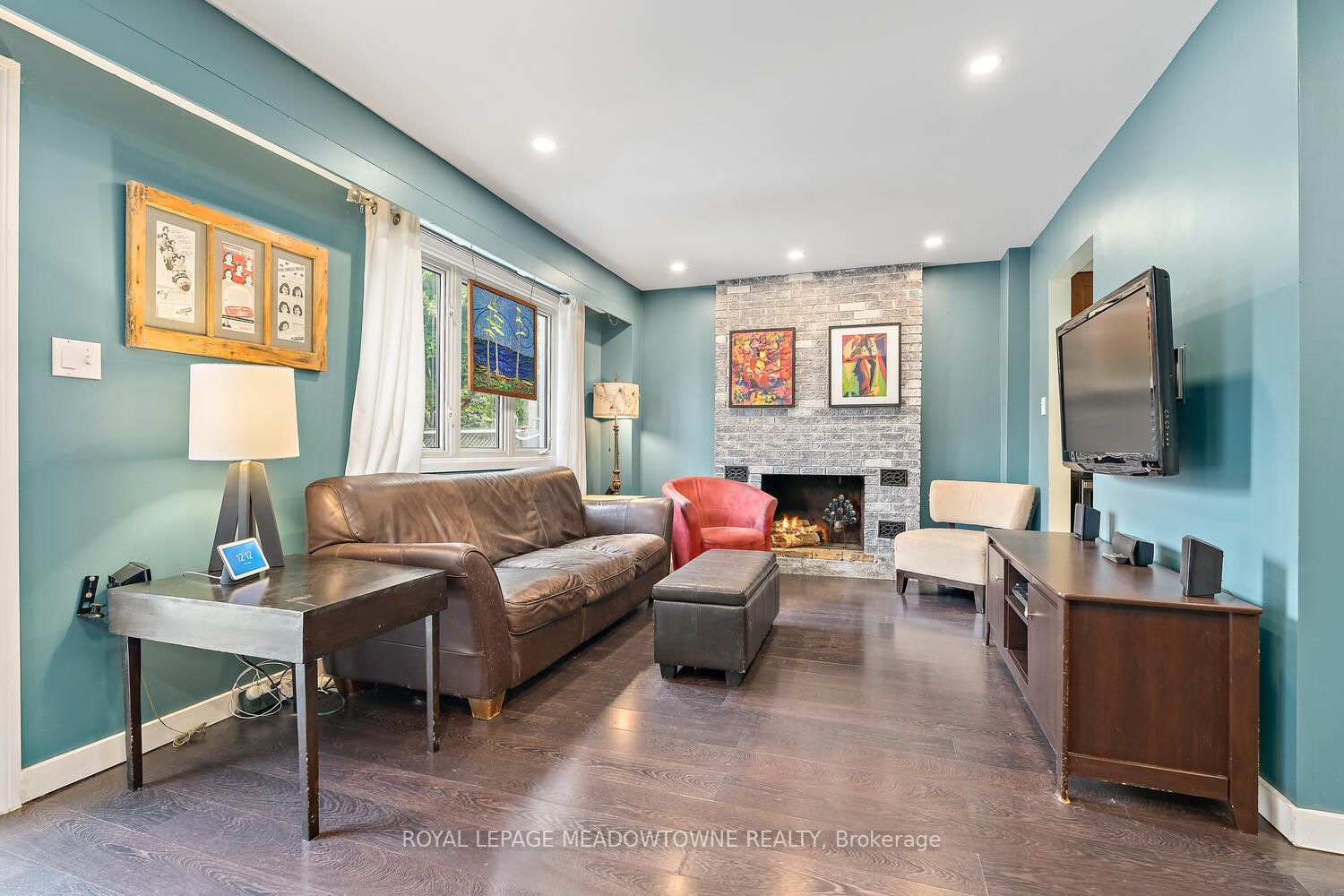 6963 Pamplona Mews Property Photo 9