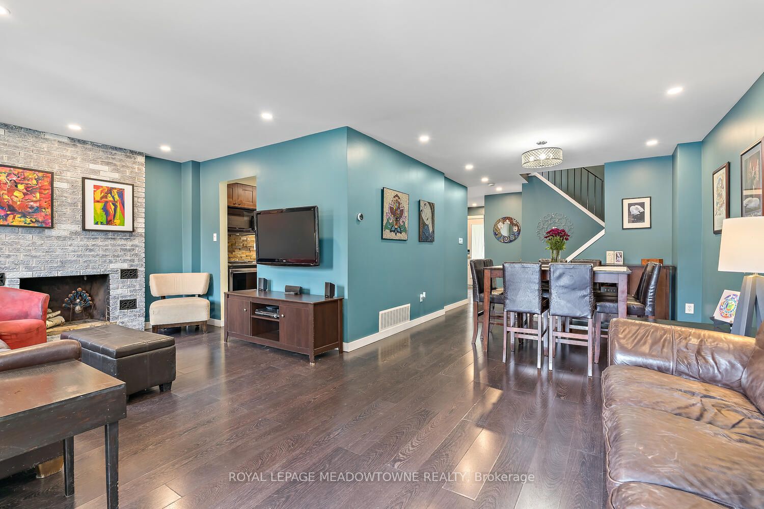 6963 Pamplona Mews Property Photo 11