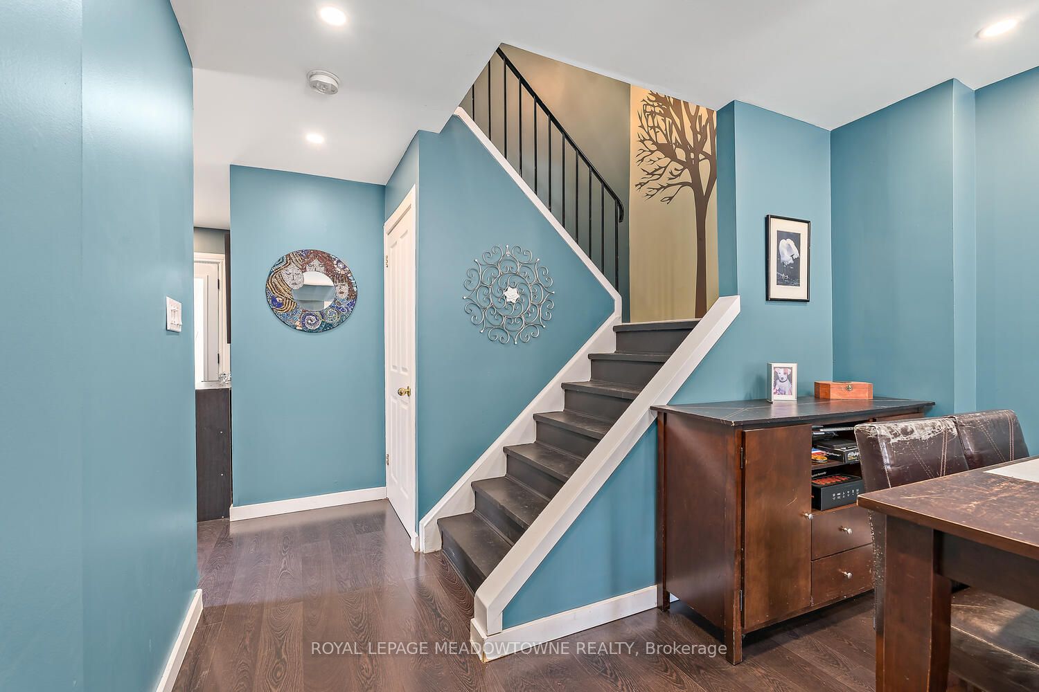 6963 Pamplona Mews Property Photo 14