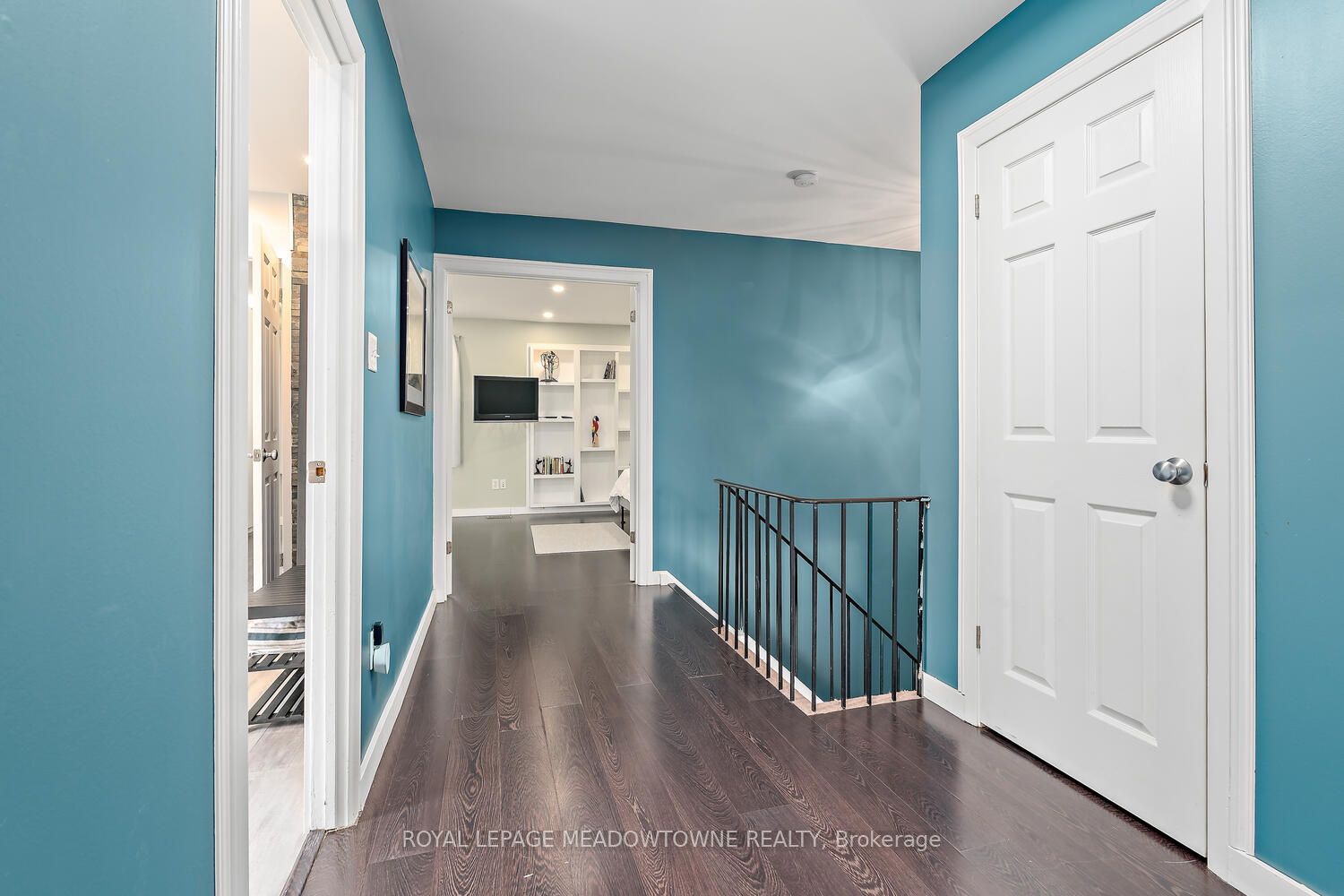 6963 Pamplona Mews Property Photo 16