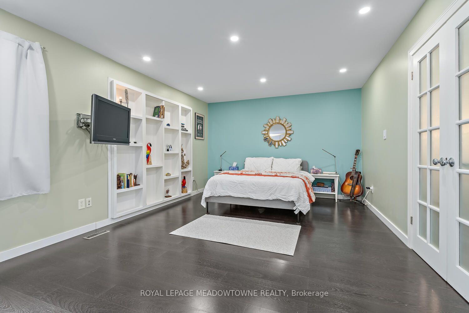 6963 Pamplona Mews Property Photo 17