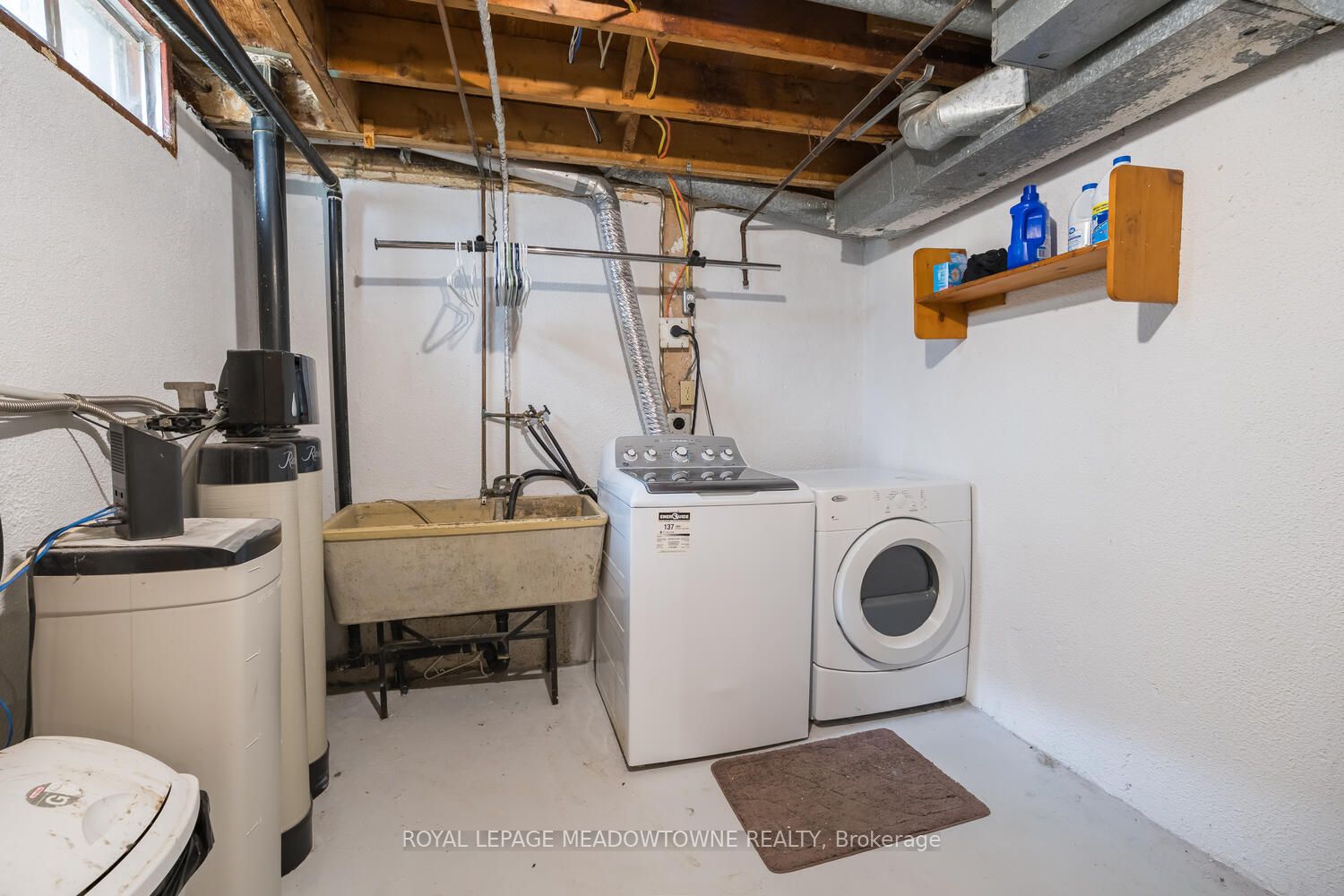 6963 Pamplona Mews Property Photo 28