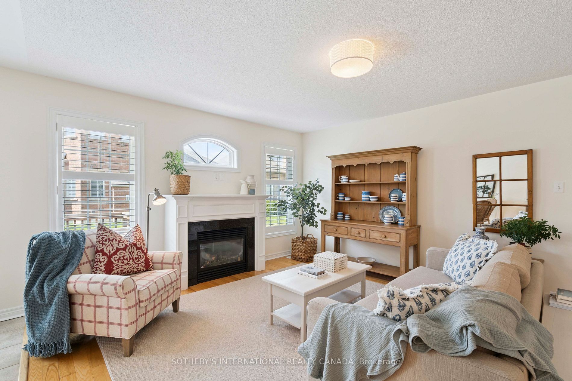 12 Fairvalley Street Property Photo 1