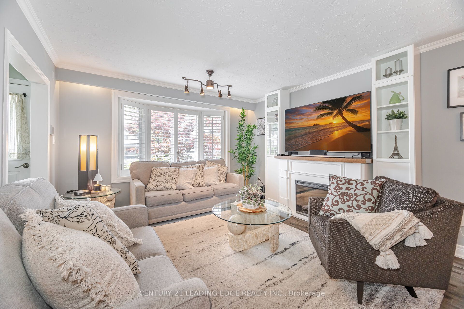 586 Curzon Avenue Property Photo 11