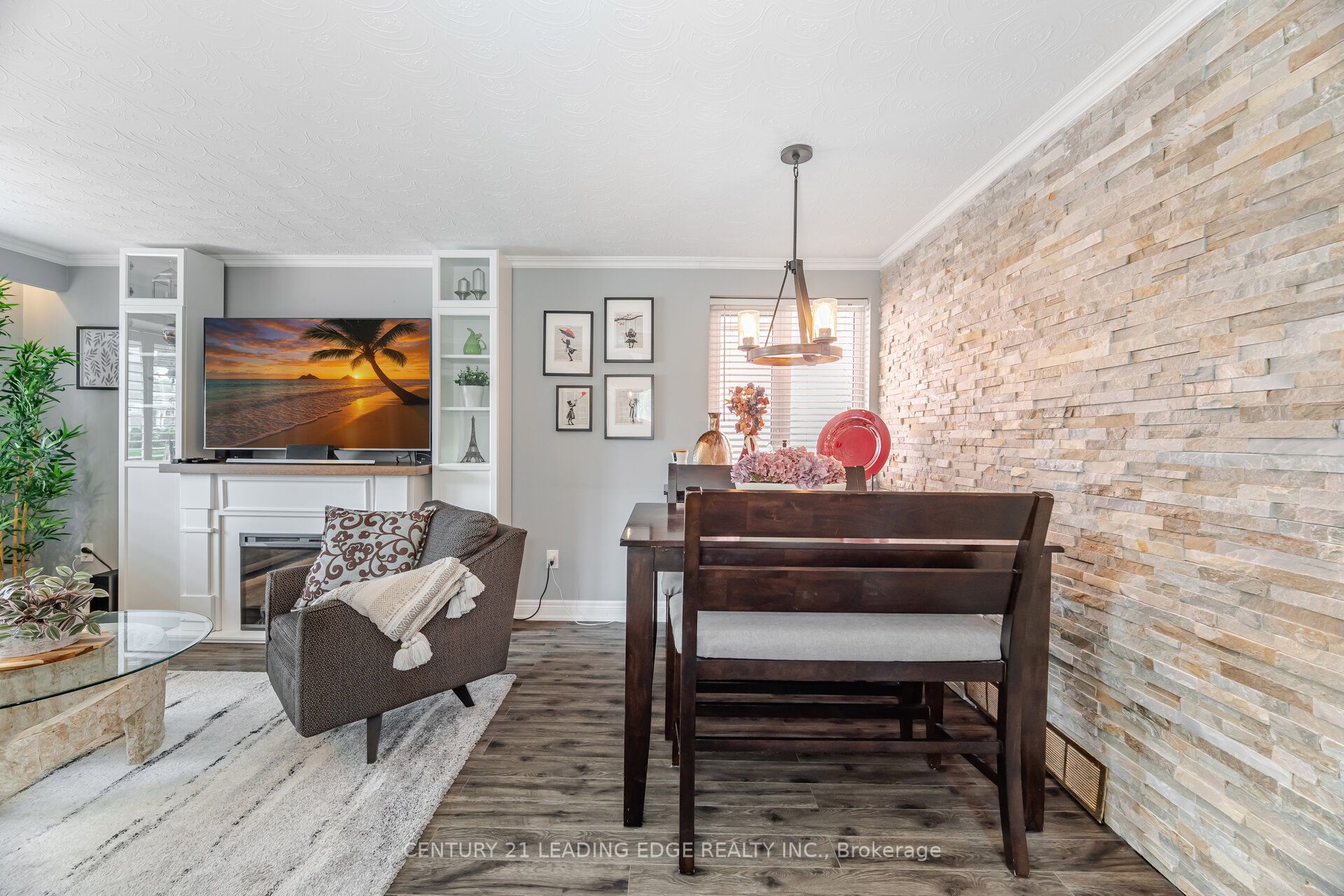 586 Curzon Avenue Property Photo 14