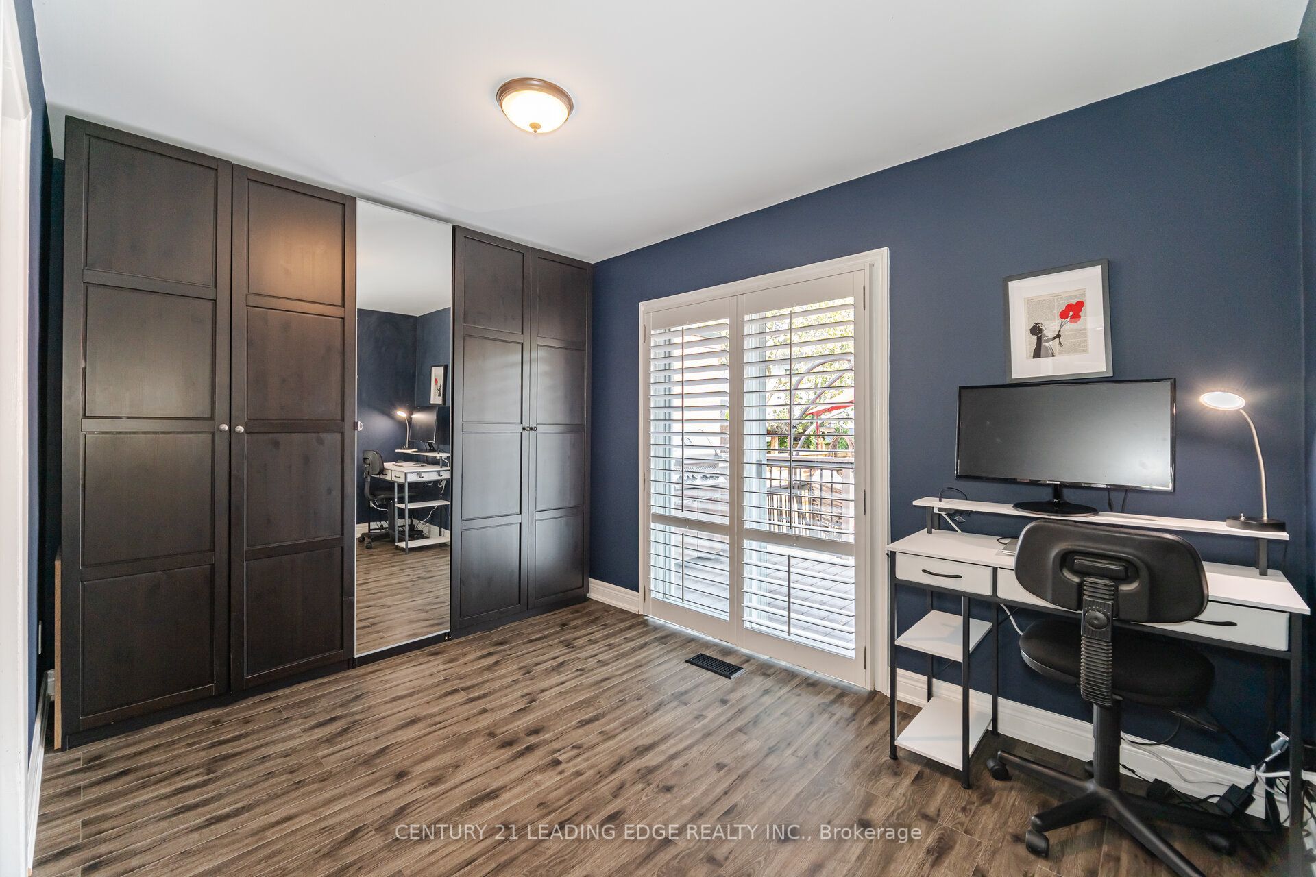 586 Curzon Avenue Property Photo 21