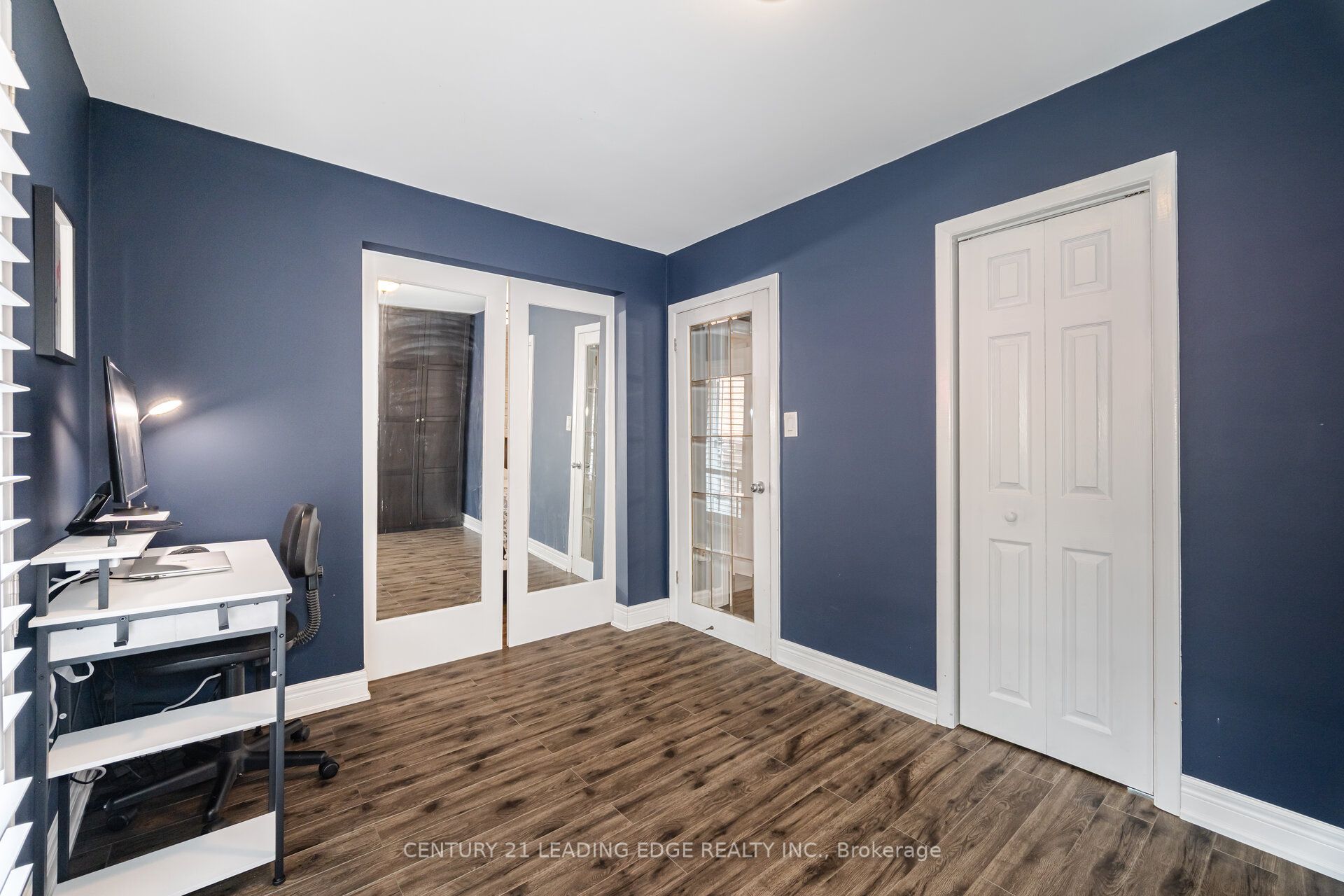 586 Curzon Avenue Property Photo 22