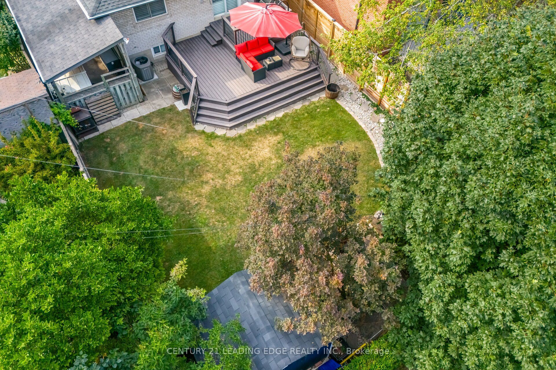 586 Curzon Avenue Property Photo 41