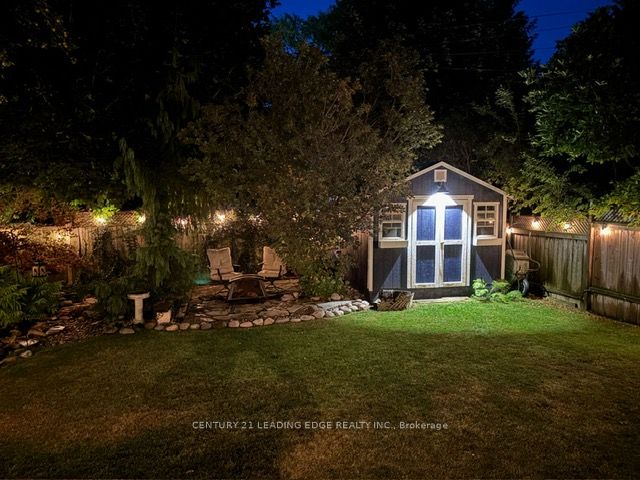 586 Curzon Avenue Property Photo 42