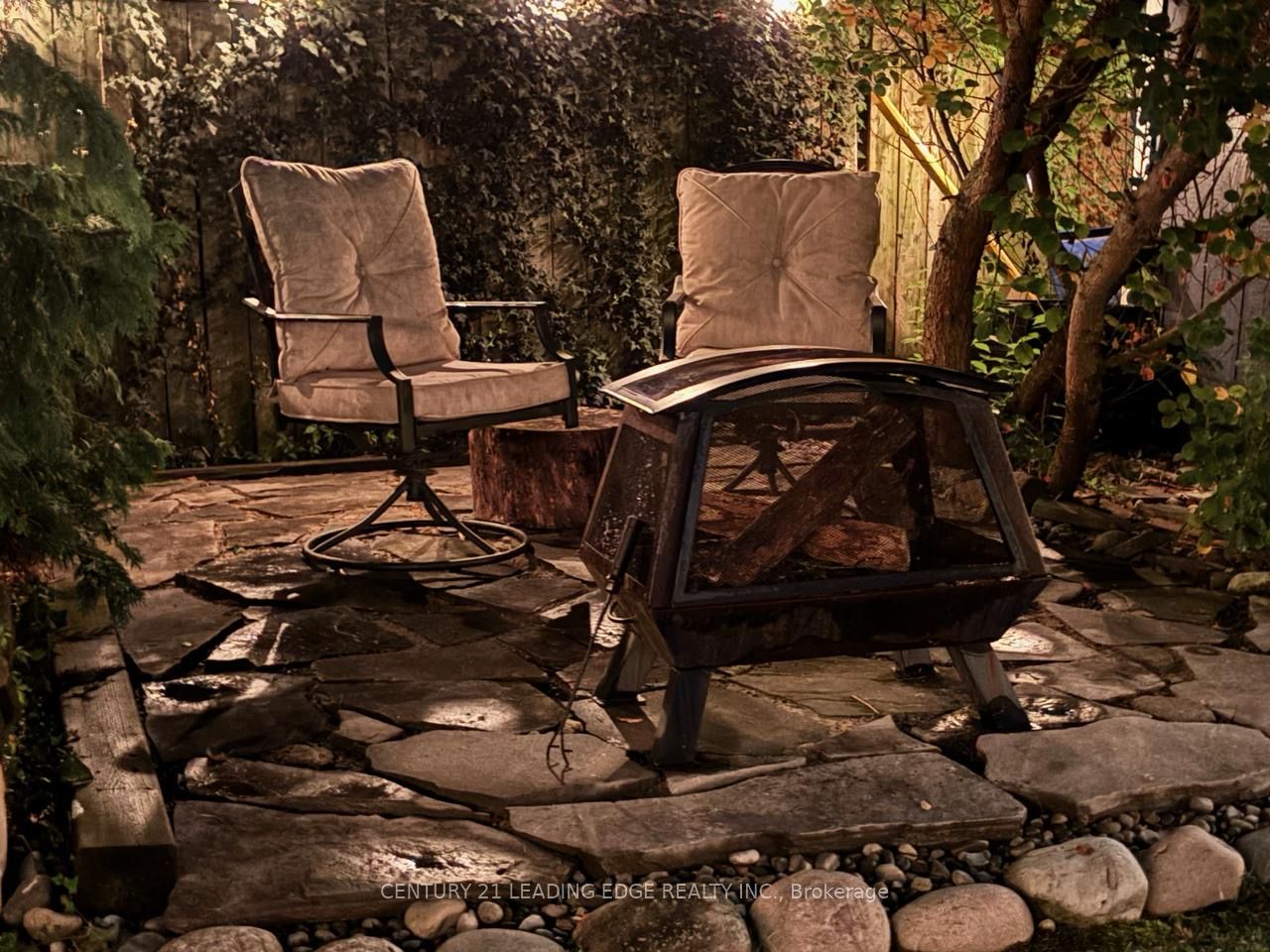 586 Curzon Avenue Property Photo 45