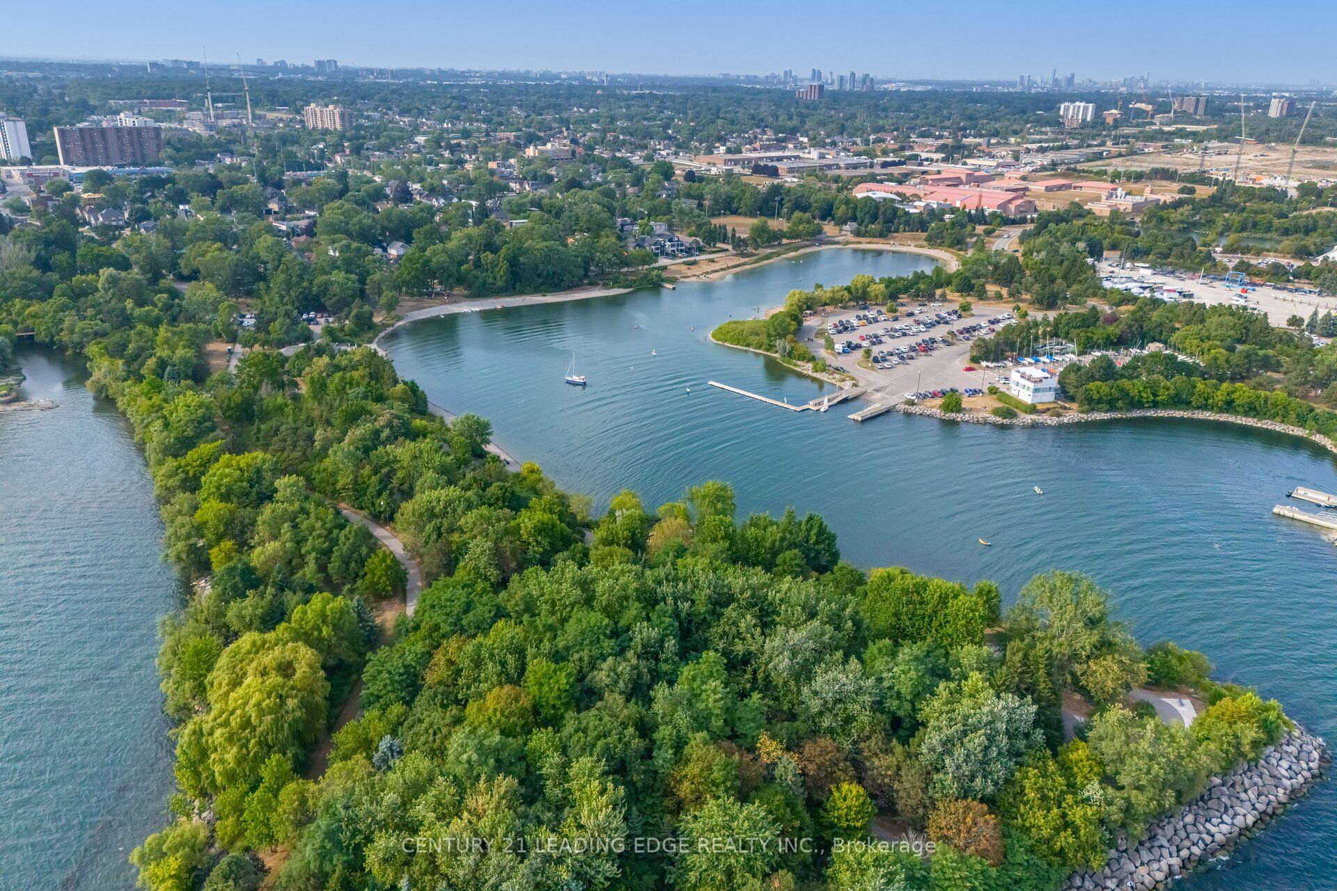 586 Curzon Avenue Property Photo 49