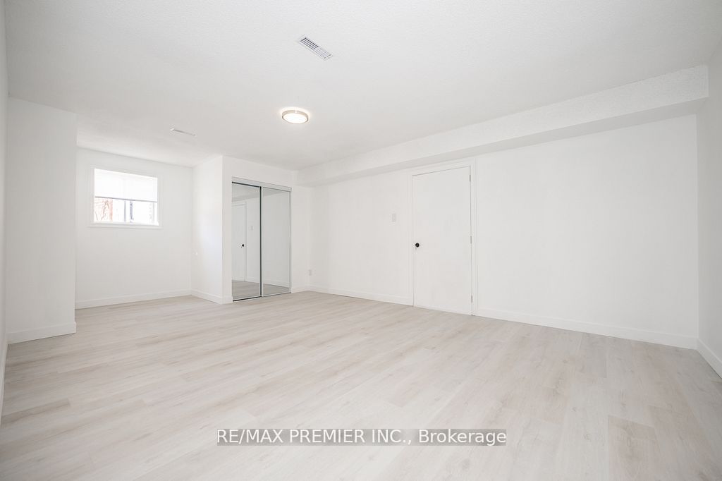 47 Dorsey Drive Lower Level #1 Property Photo 11