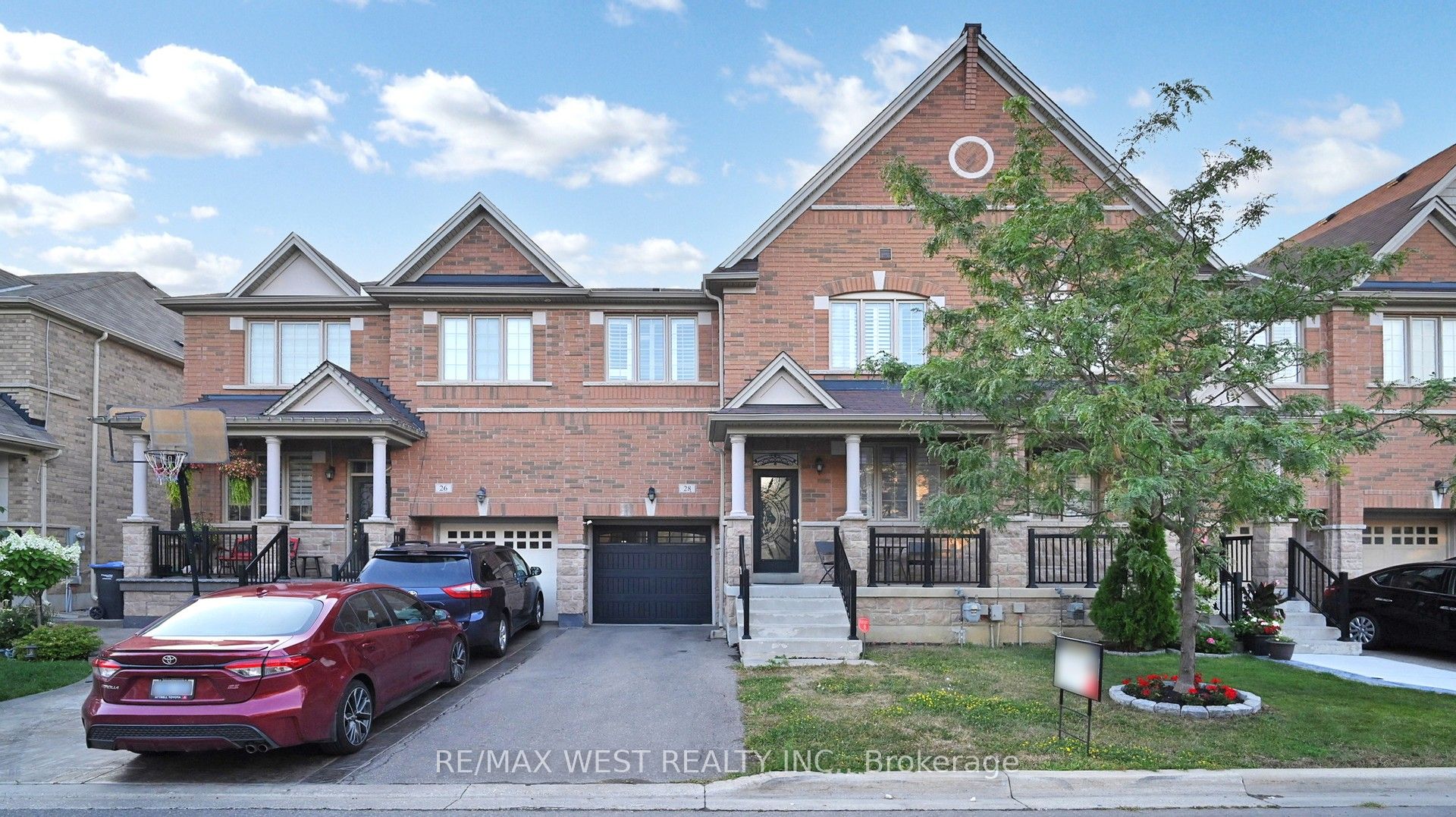 28 Yellowknife Road Property Photo 1