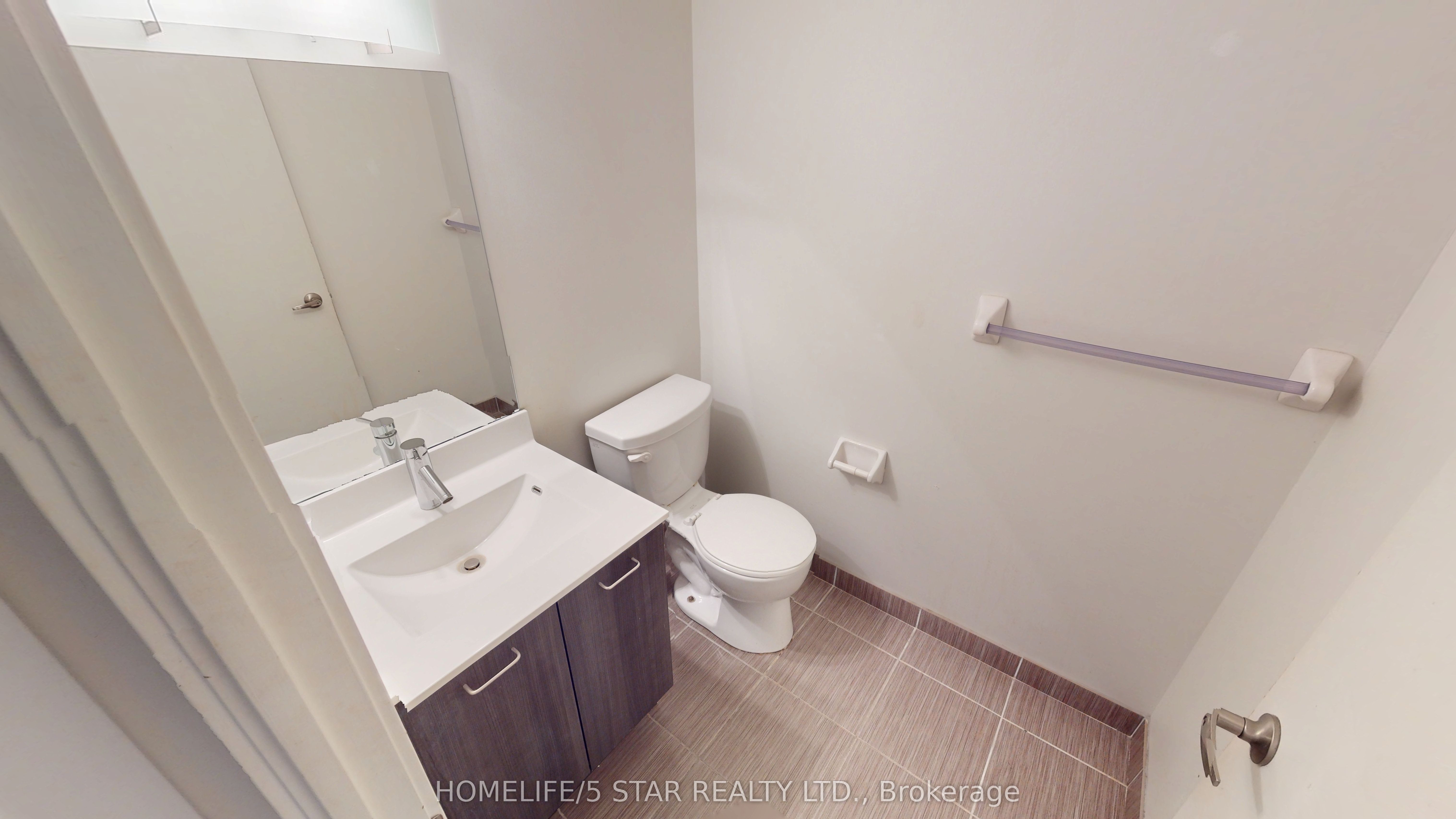 20 Joe Shuster Way 321 Property Photo 14