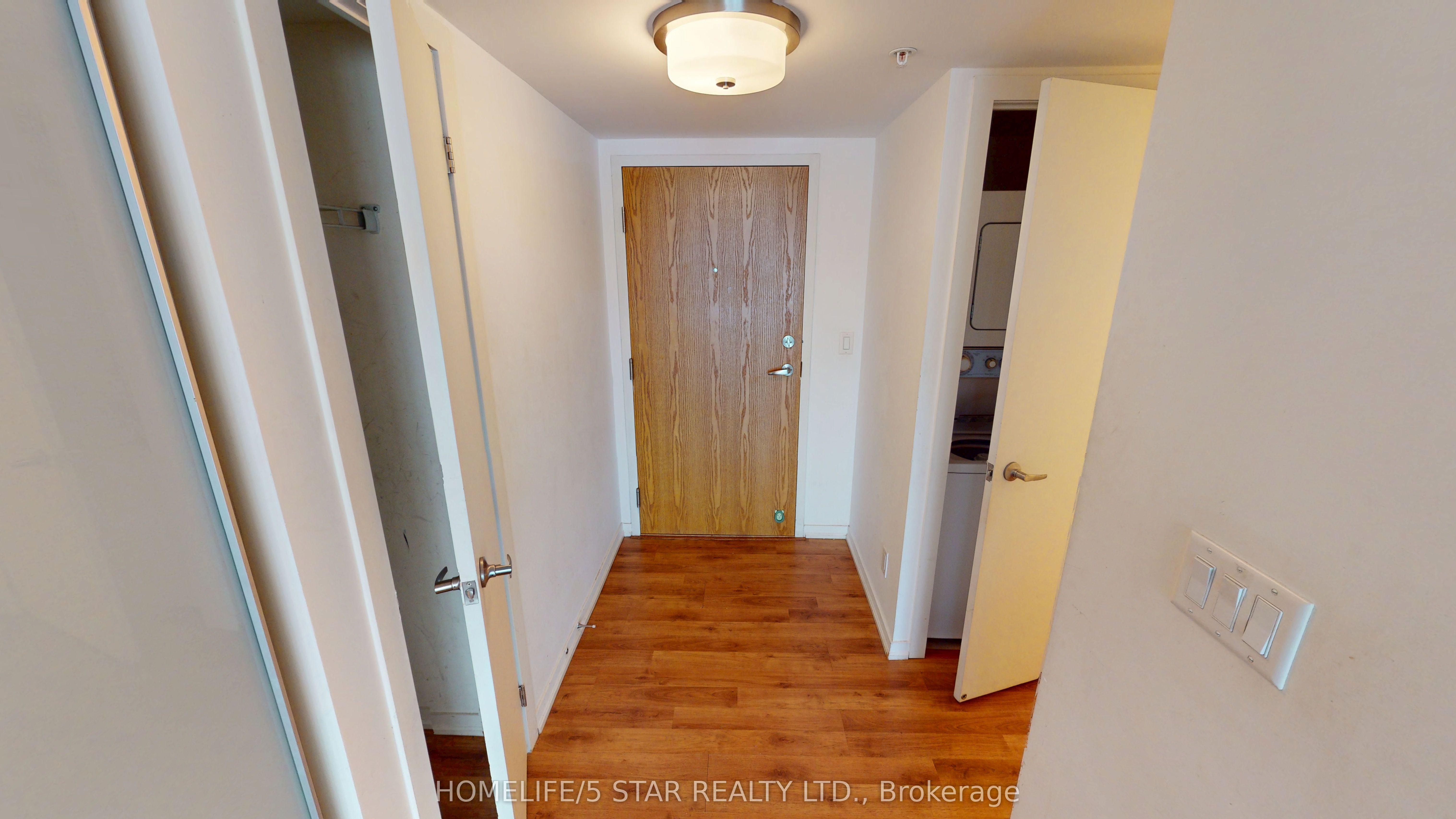 20 Joe Shuster Way 321 Property Photo 16