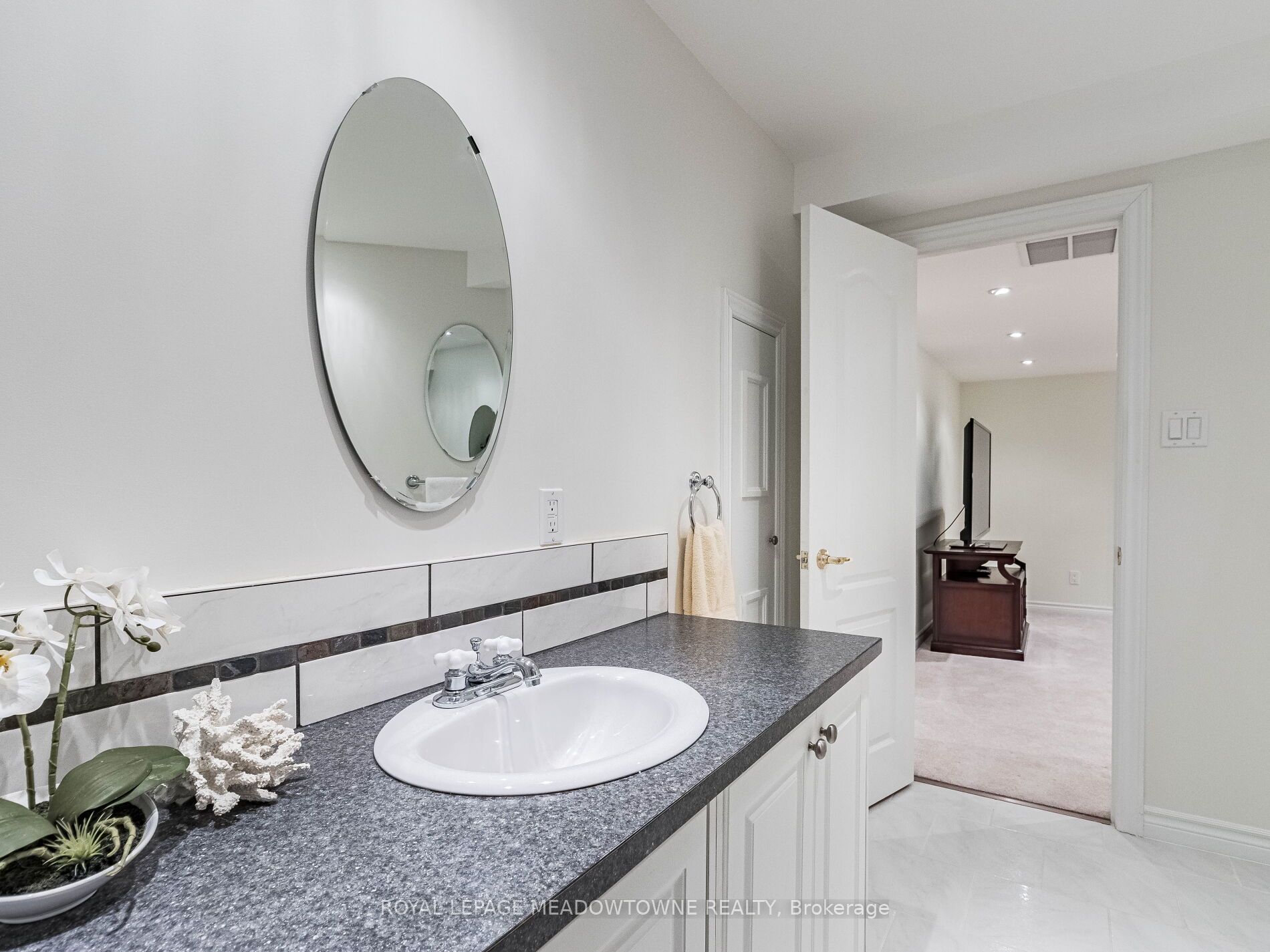 54 Locust Drive 34 Property Photo 45