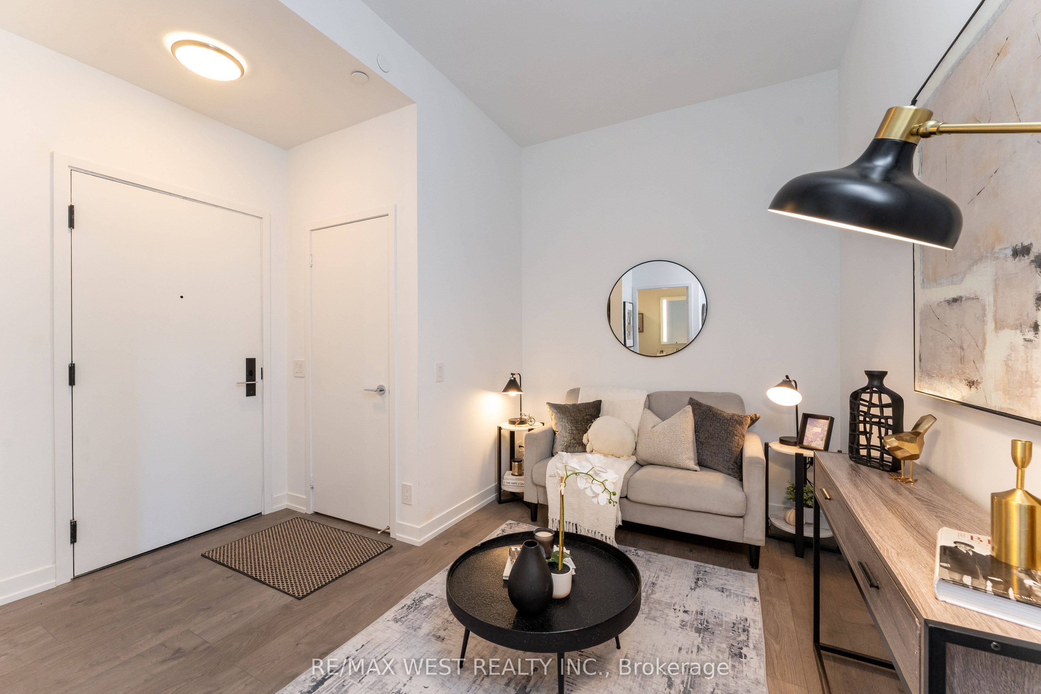 270 Dufferin Street 413 Property Photo 5