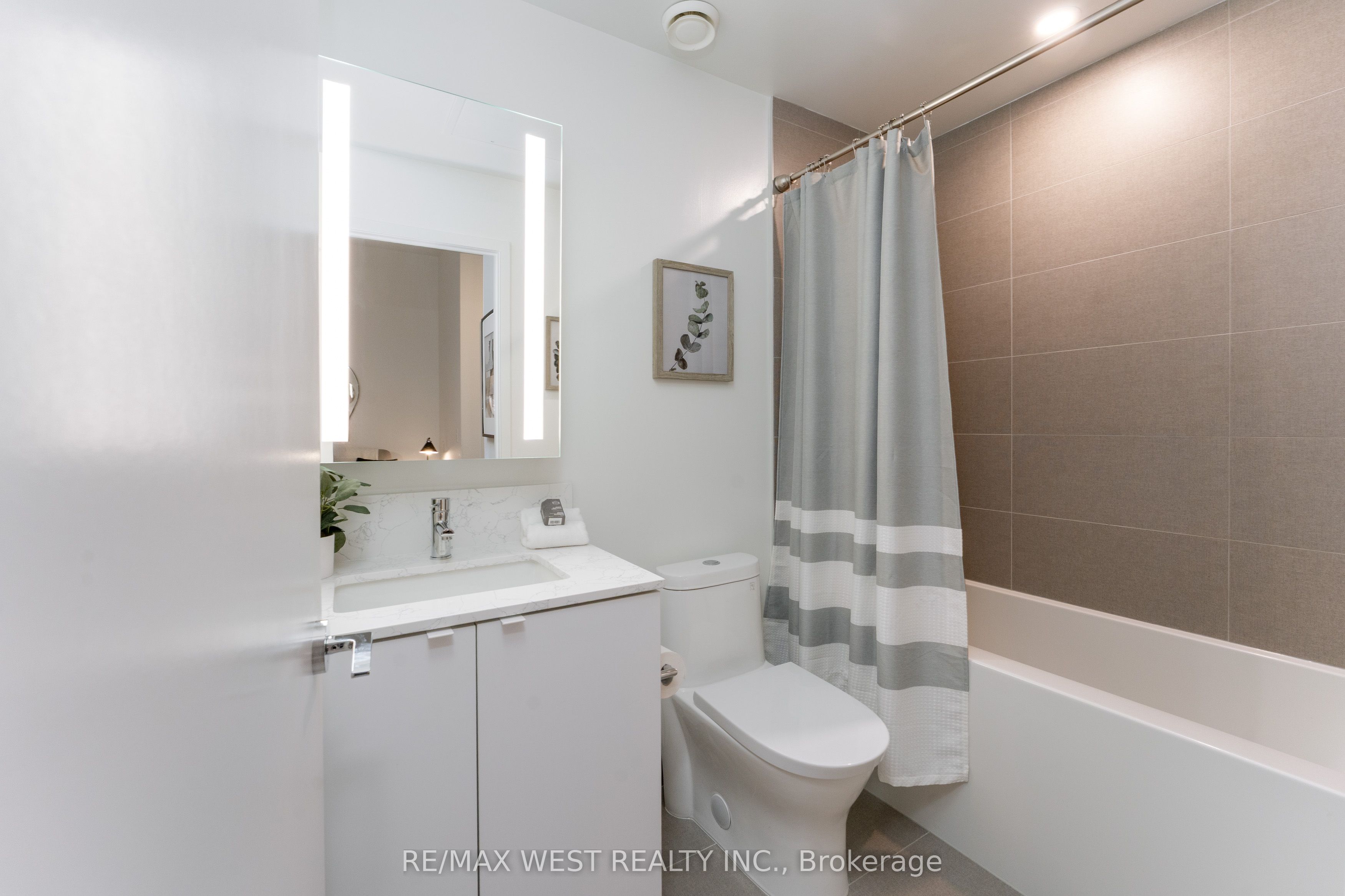 270 Dufferin Street 413 Property Photo 24