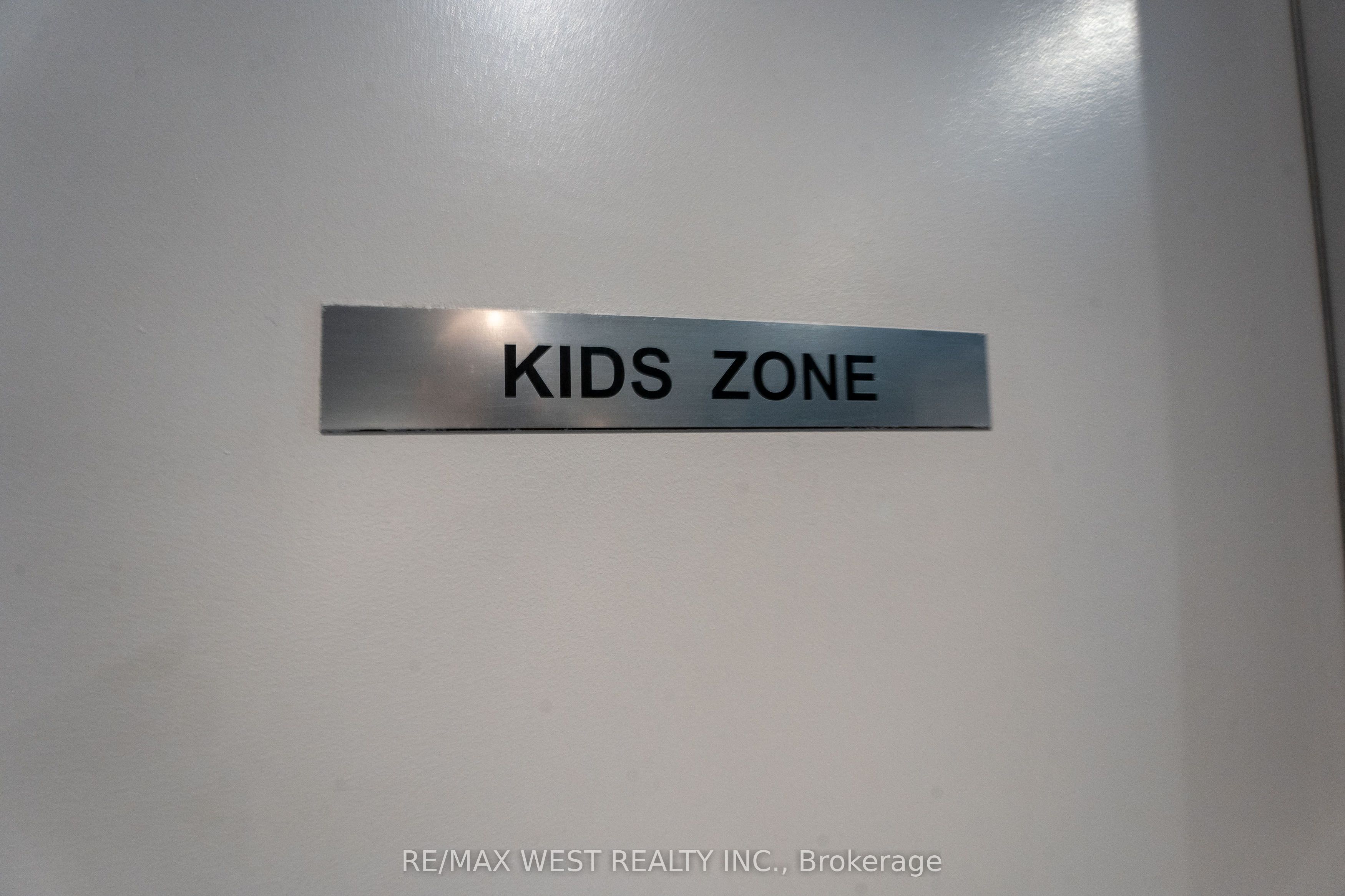 270 Dufferin Street 413 Property Photo 32