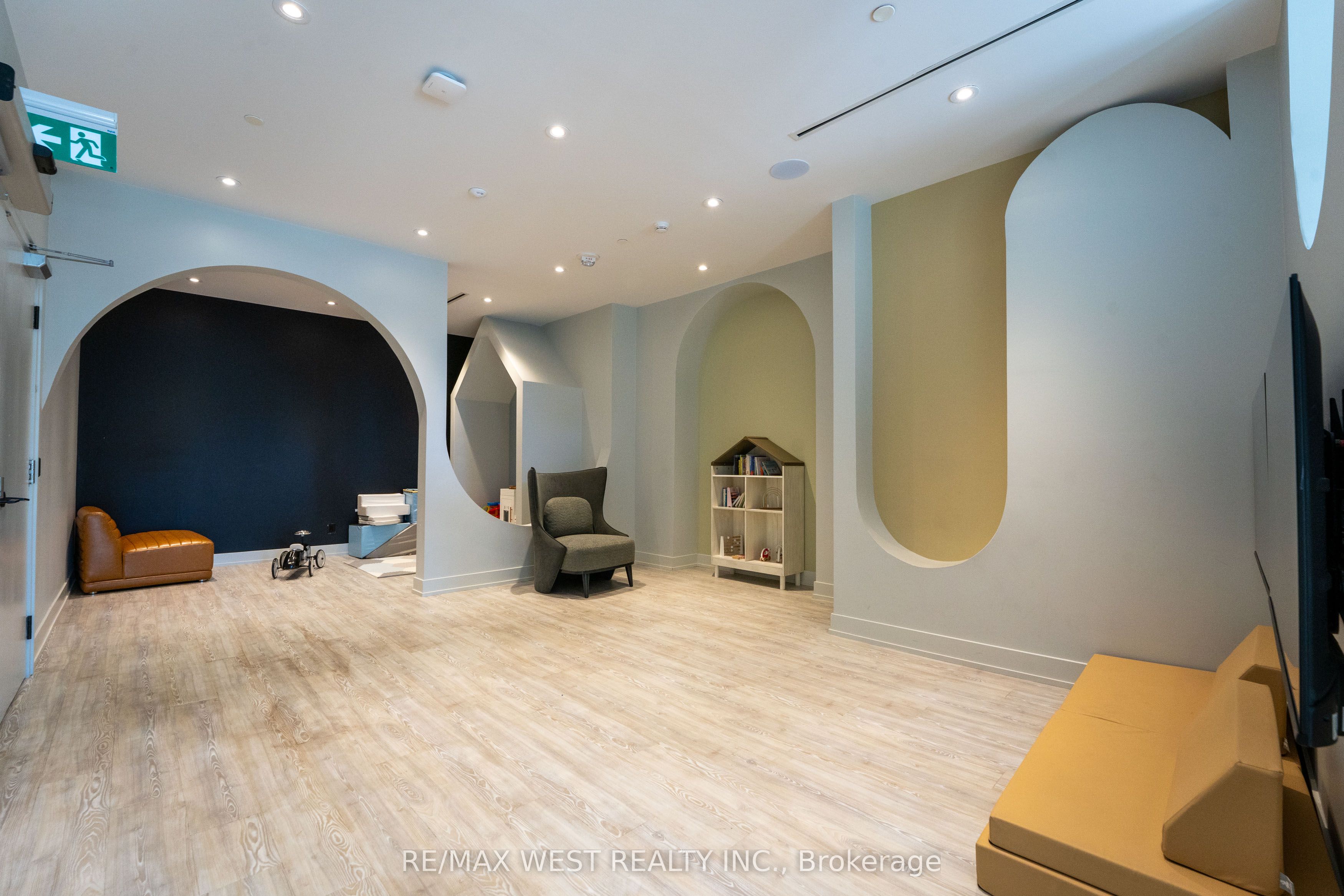 270 Dufferin Street 413 Property Photo 35